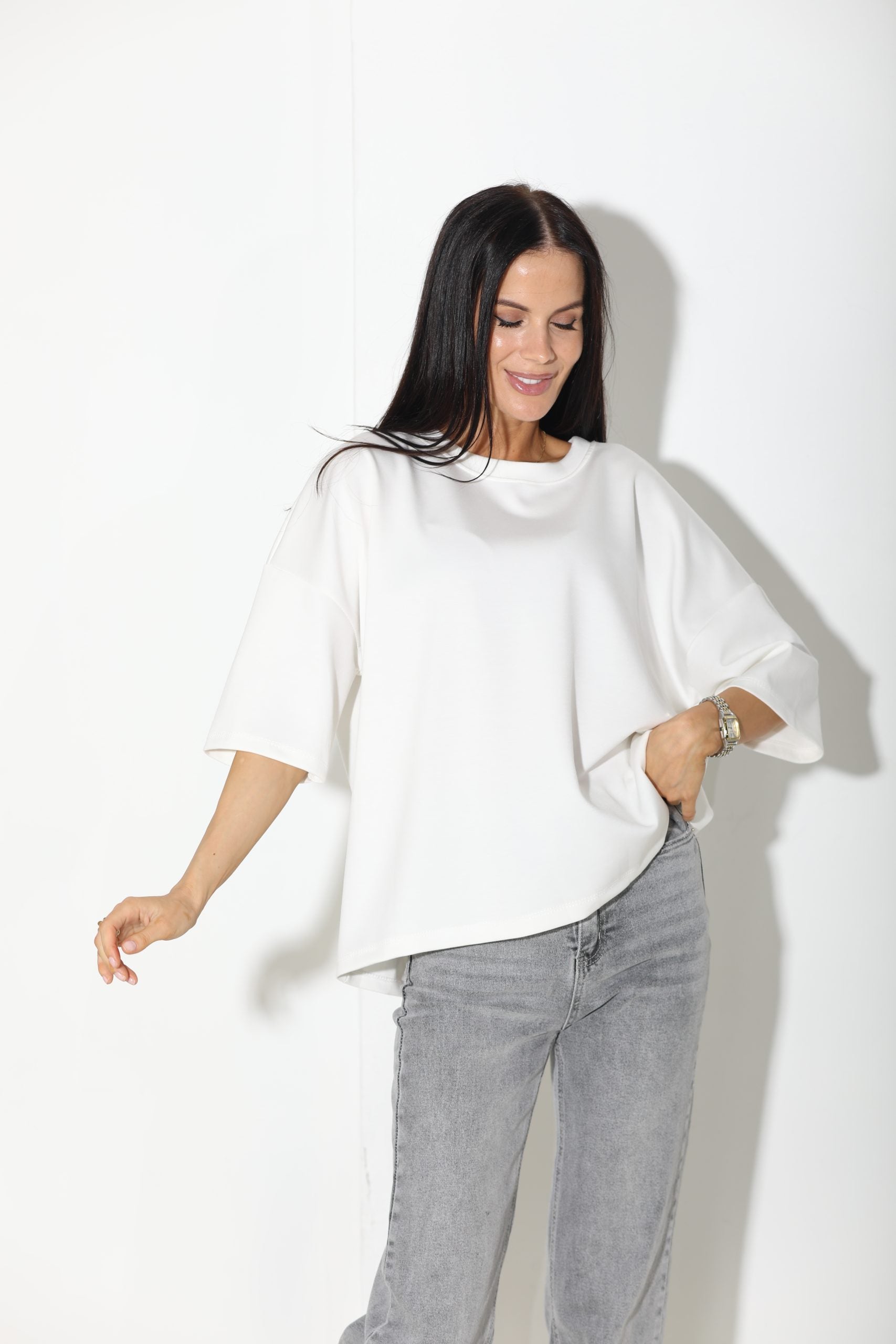 Baltas krāsas oversize tops ar noapaļotu kakliņu - 16114