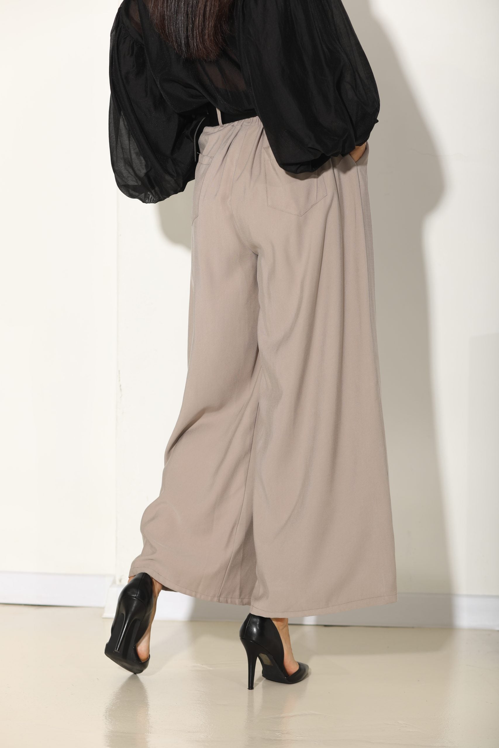 Bēšas bikses, klasiska ar gumiju viduklī - 16139