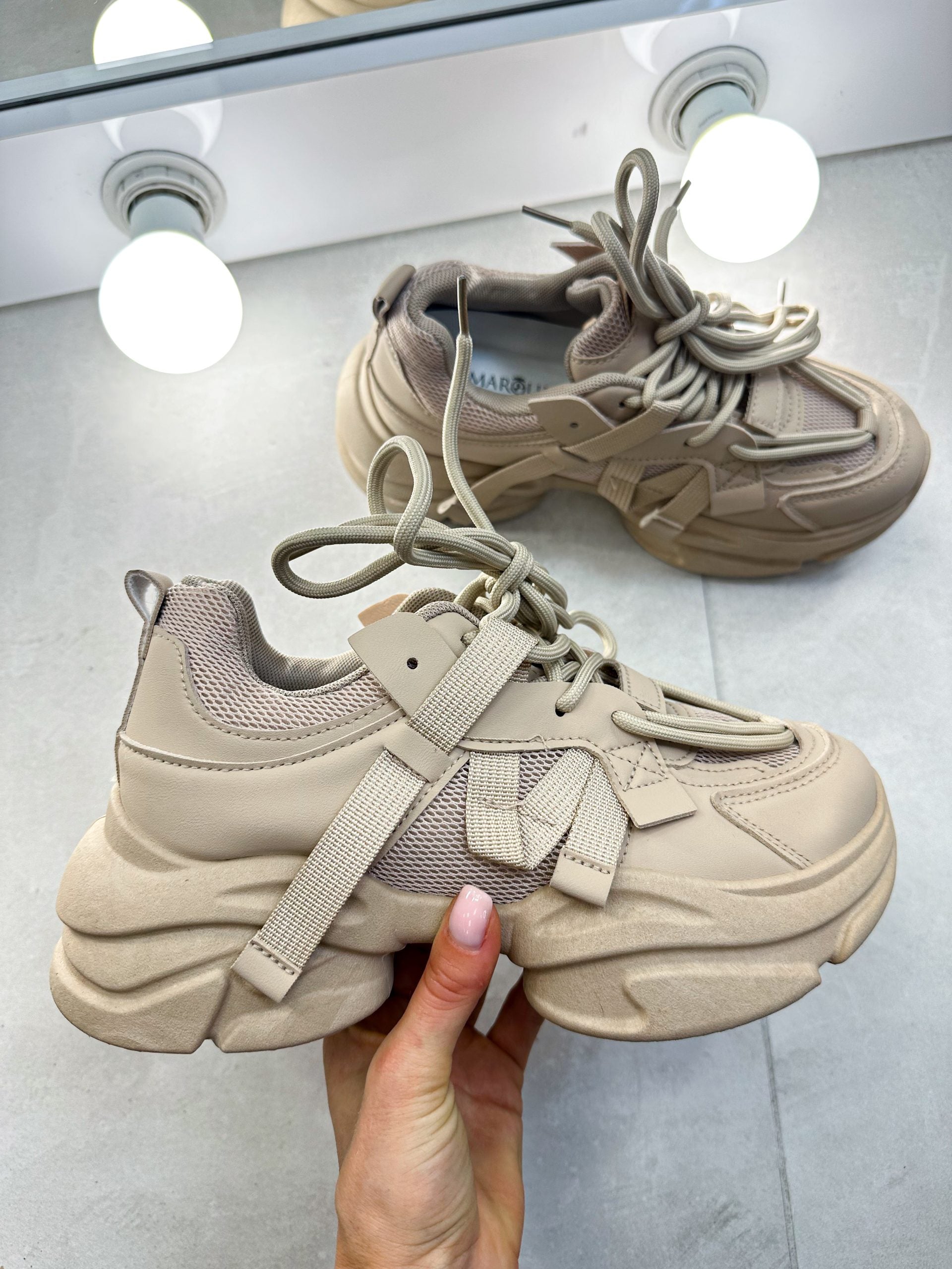 Brūnas, brīvā laika apavi ar aukliņām - 12955