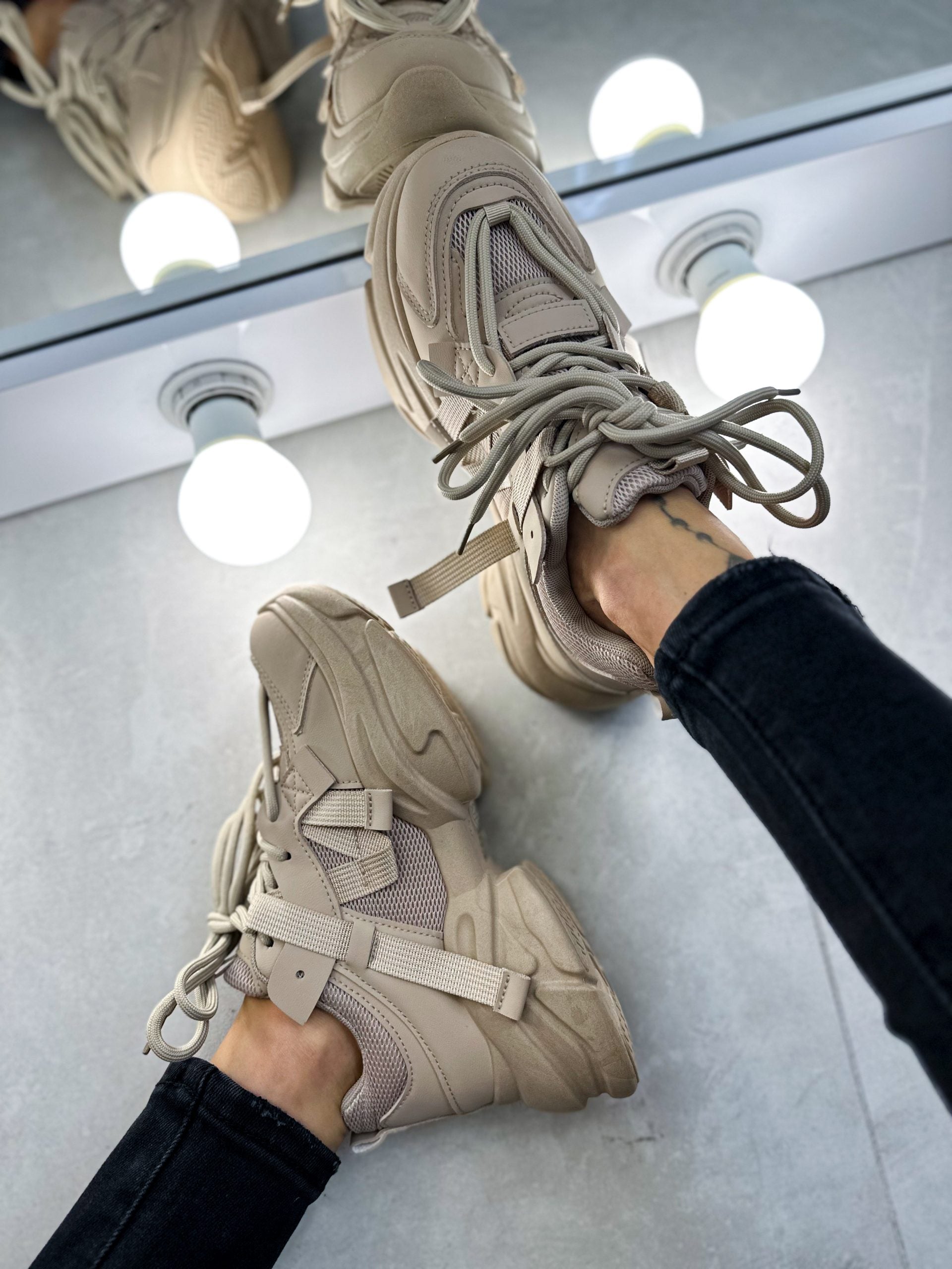 Brūnas, brīvā laika apavi ar aukliņām - 12955