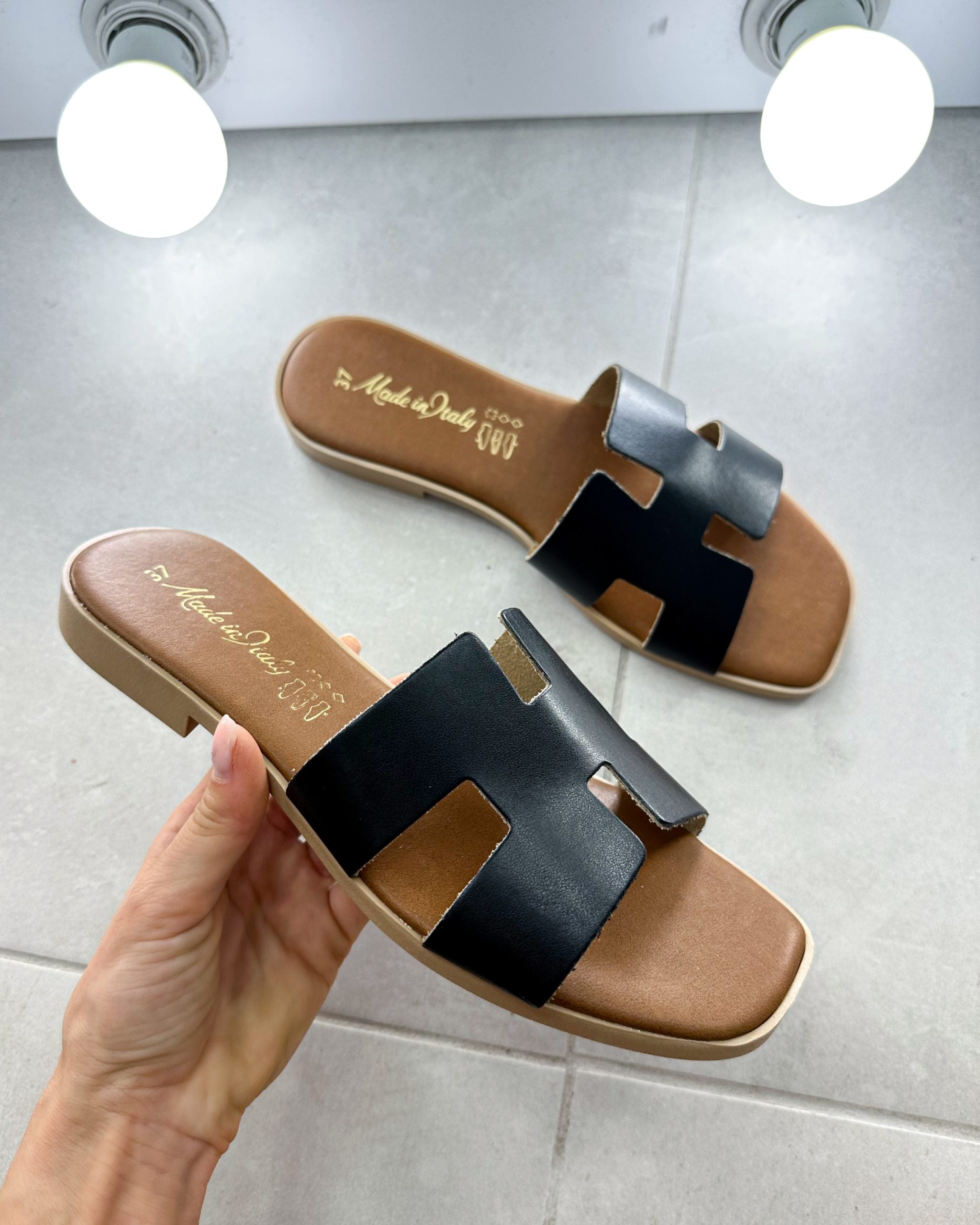 Melni ādas vasaras apavi - 12250