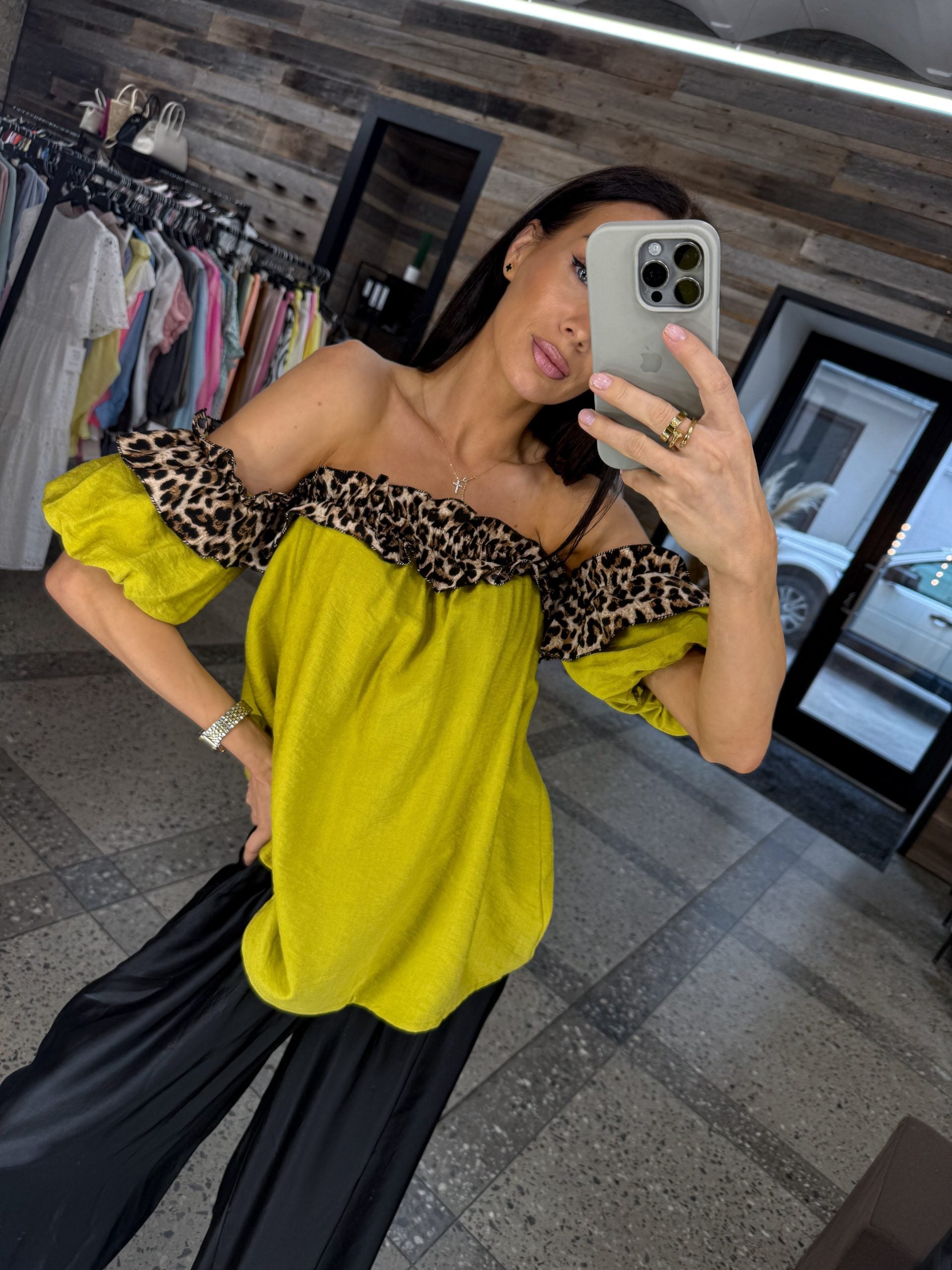 Zaļš tops ar leoparda akcentu- 15174