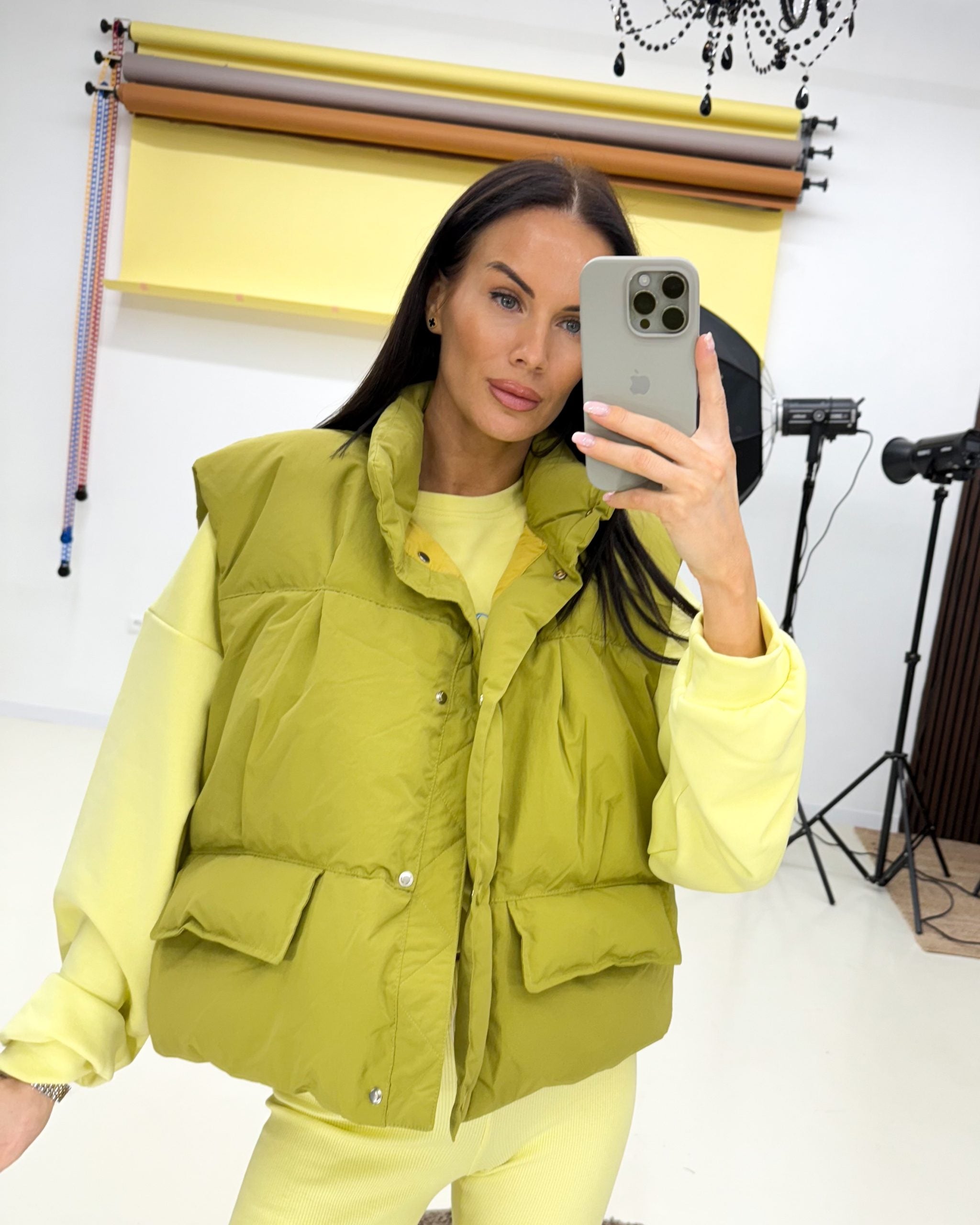 Zaļa īsa veste - 18.