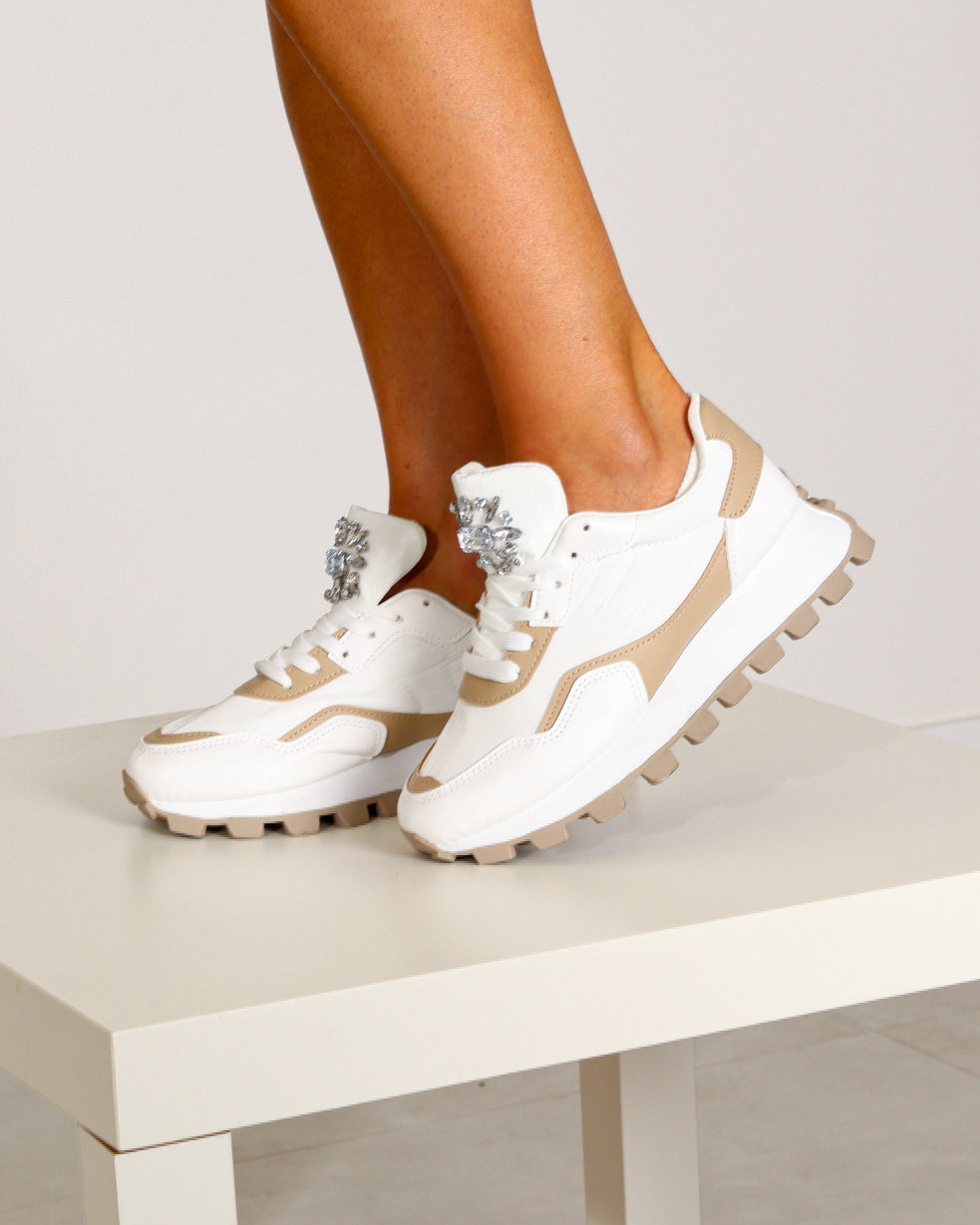 Balti, brīva laika apavi ar rievotu zoli - 12922