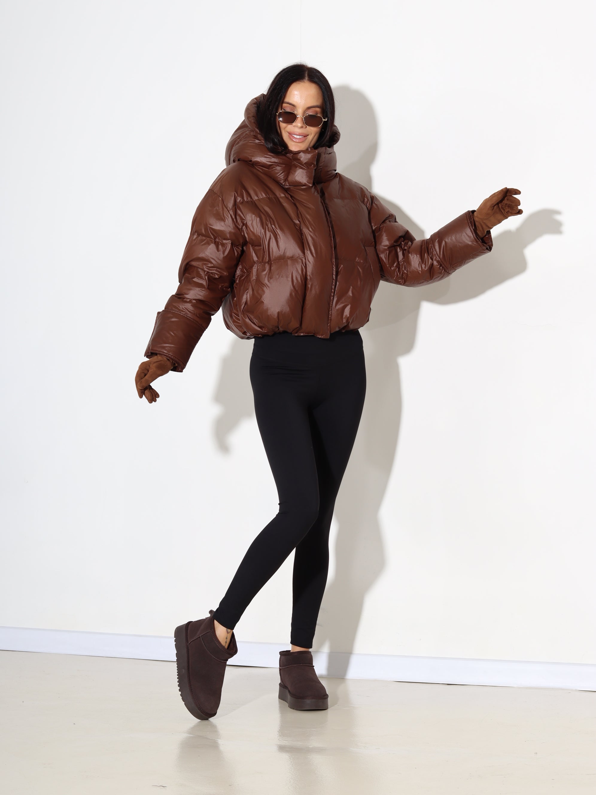 Brūna, saīsināta, dūnu virsjaka - 17872