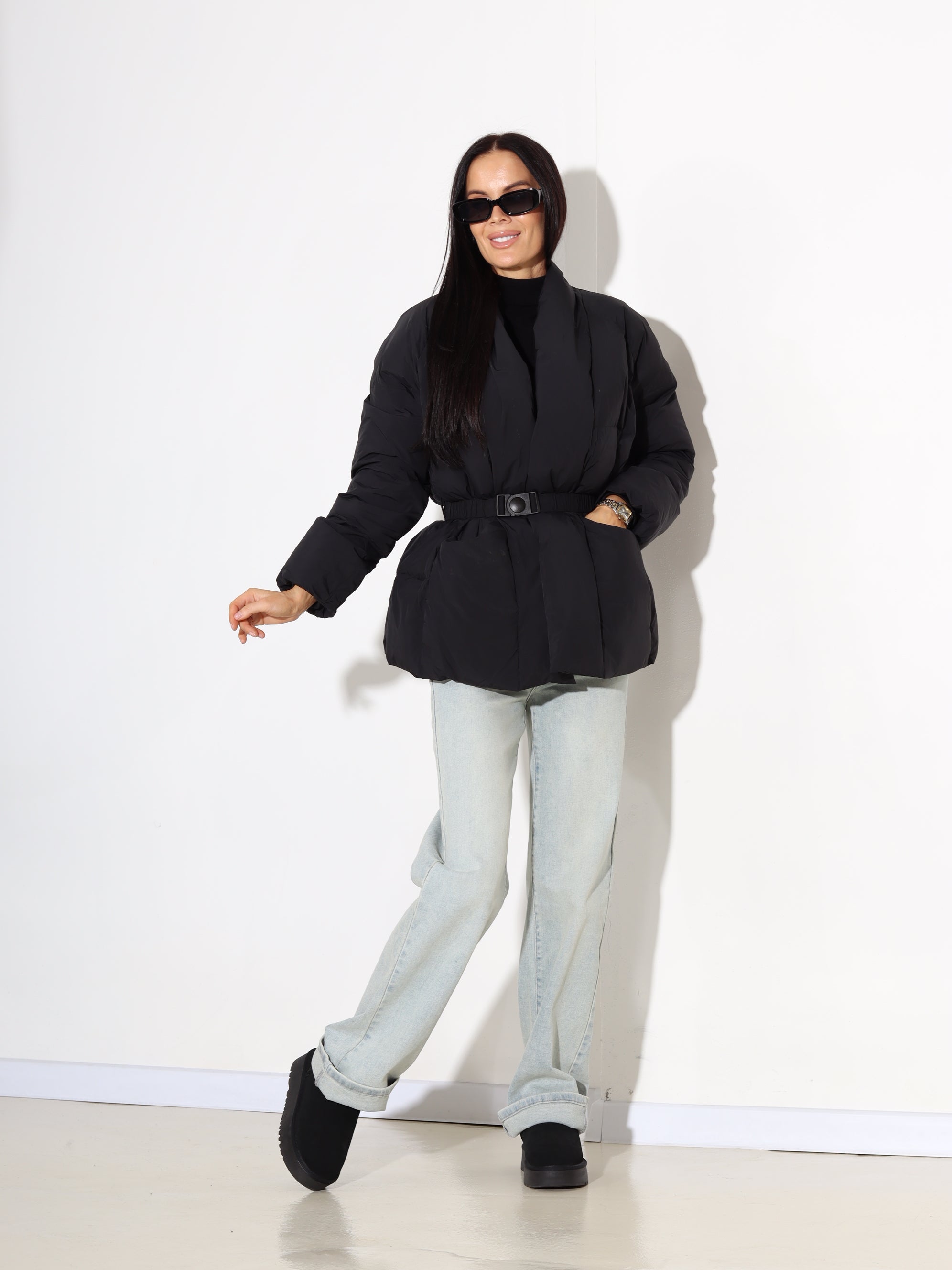 Melna, īsa dūnu virsjaka ar jostas aizdari - 17867