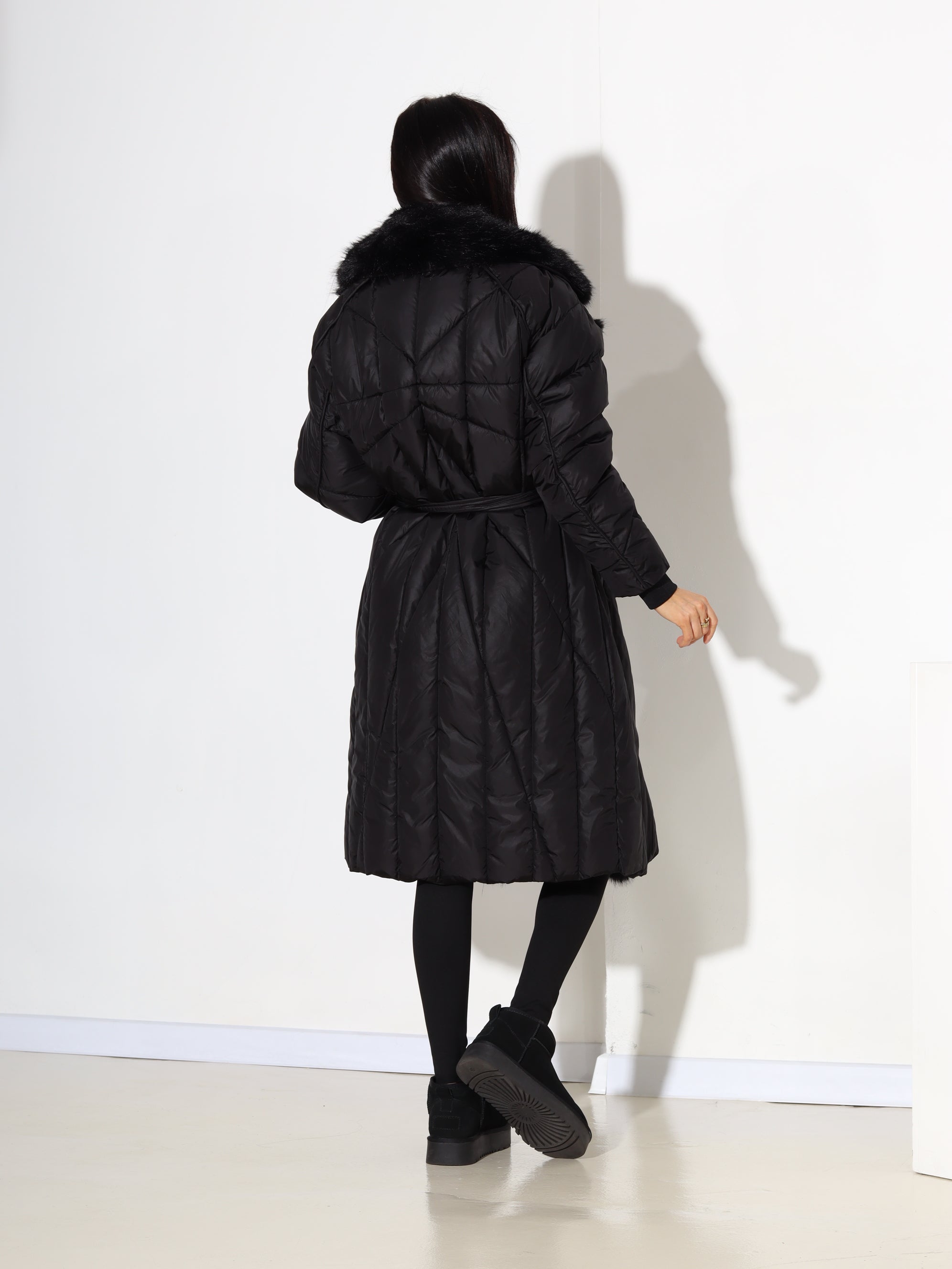 Melna midi virsjaka ar pūkas apkakli - 17833