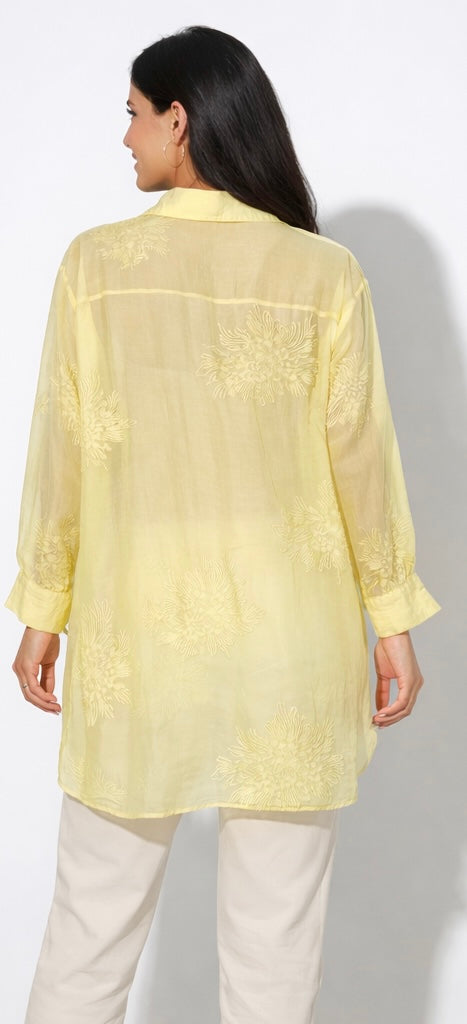 Dzeltens krekls ar smalku izšuvumu- 18437