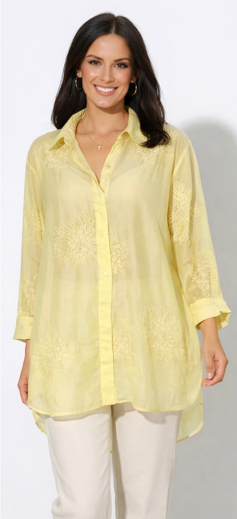 Dzeltens krekls ar smalku izšuvumu- 18437