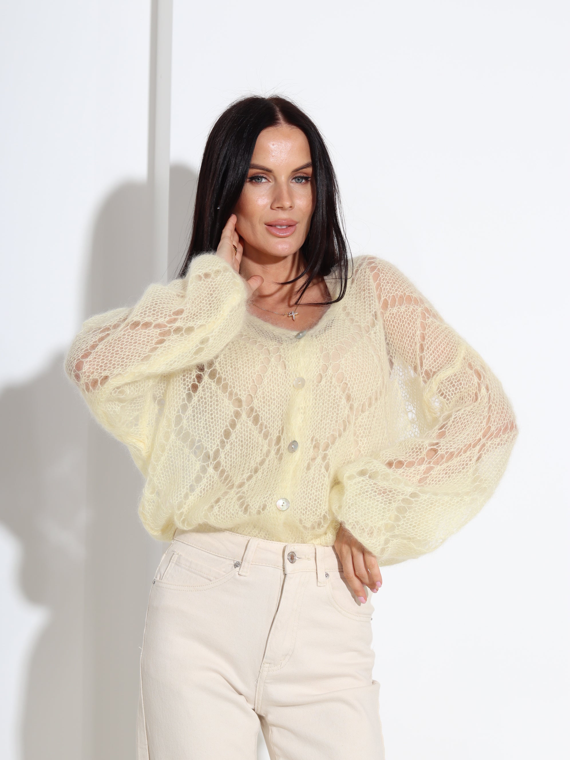 Dzeltena perforēta lisajaka – 18323