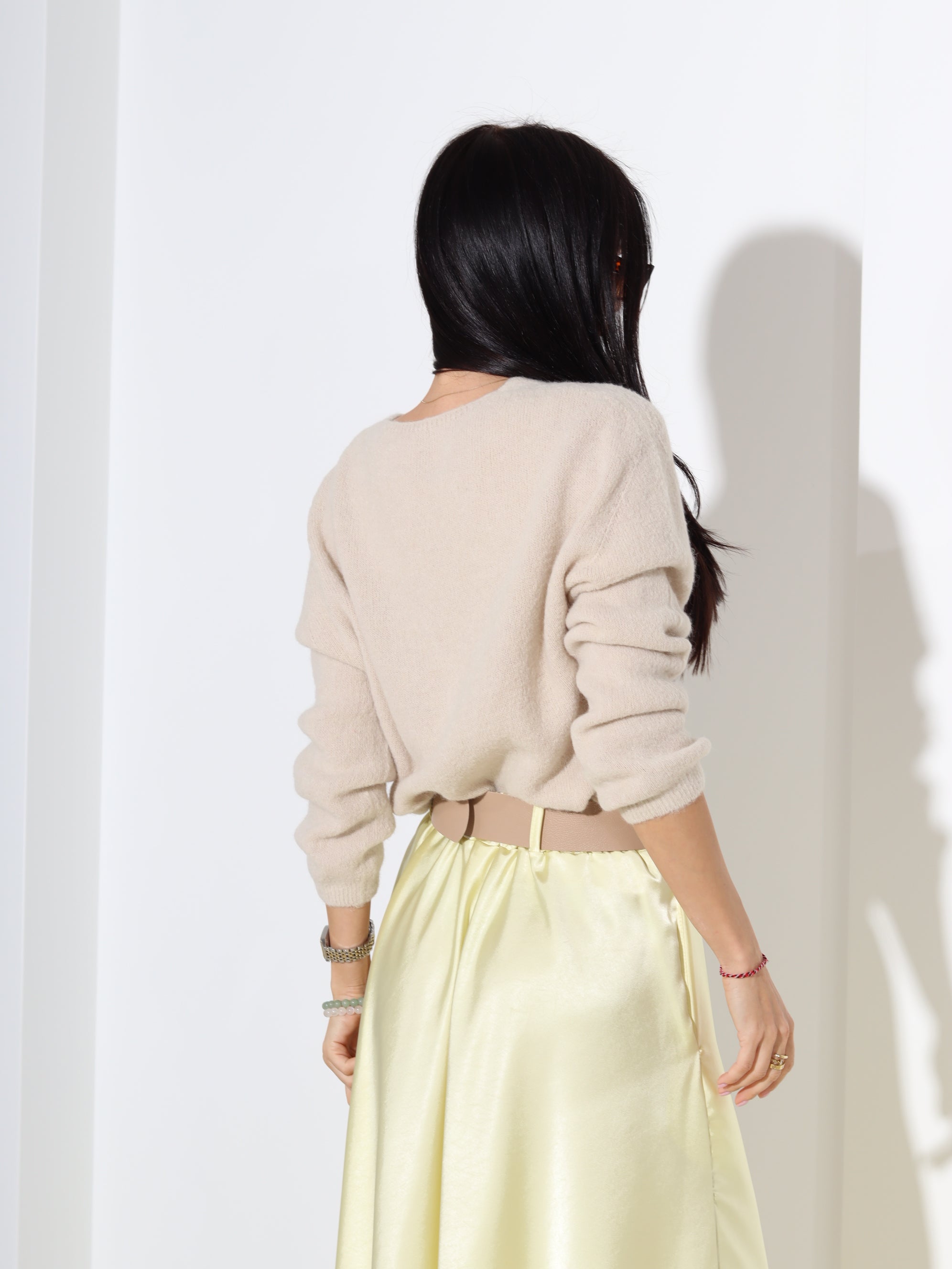 Gaiši brūna alpakas jaka ar "V" veida dekoltē - 18331