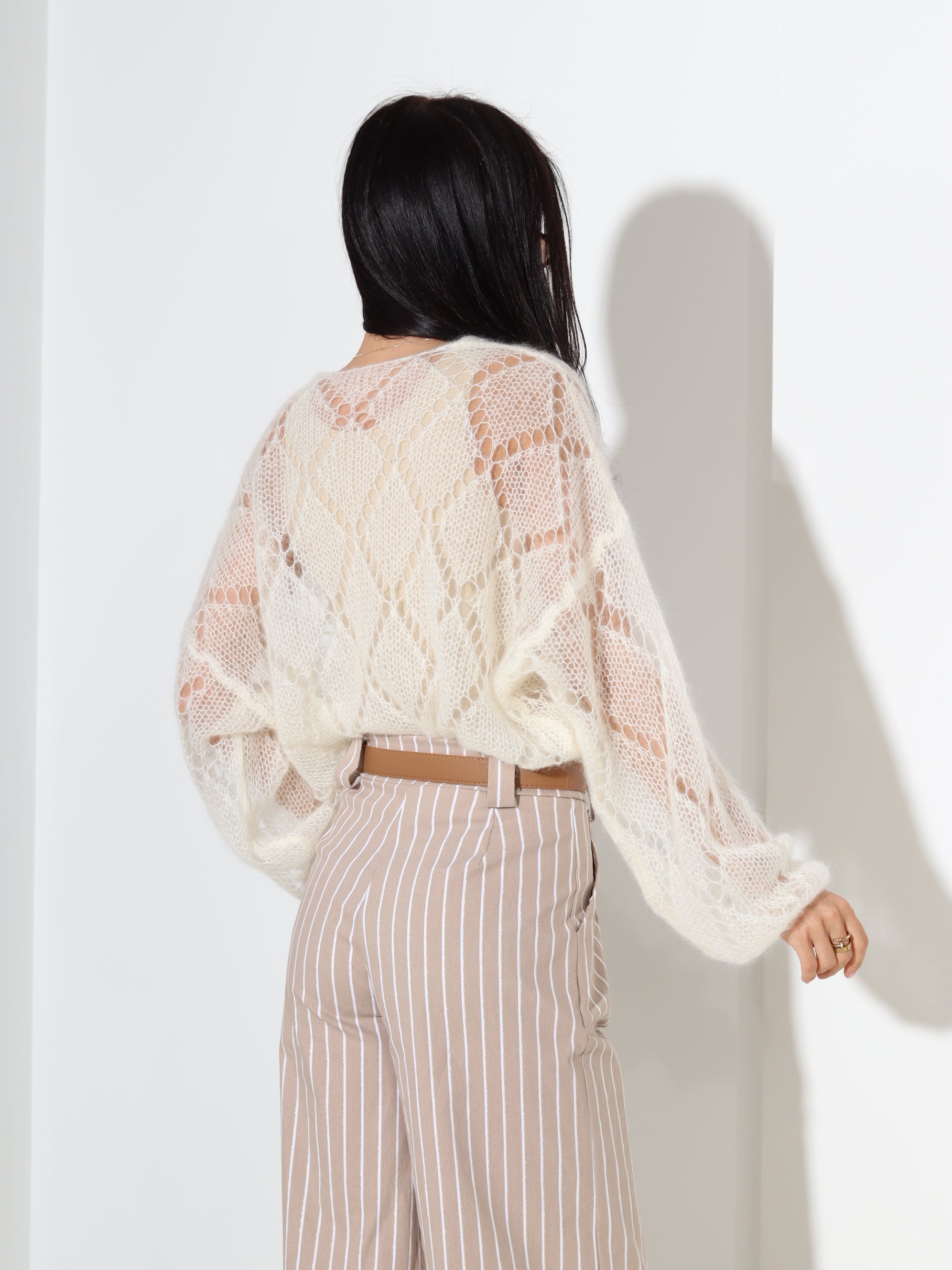 Balta perforēta lisajaka – 18322