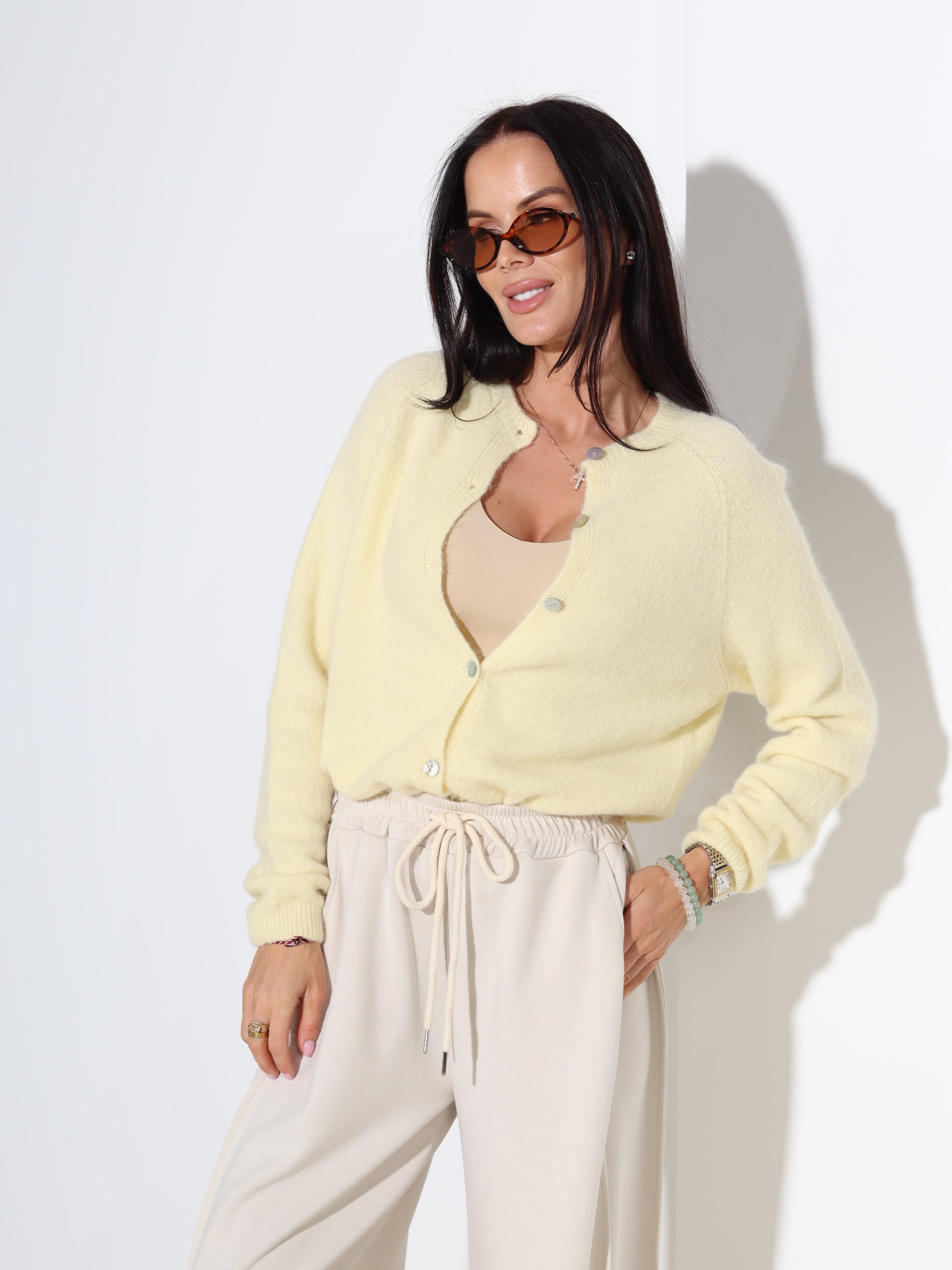 Dzeltena alpakas jaka ar ovālu dekoltē - 18335. a