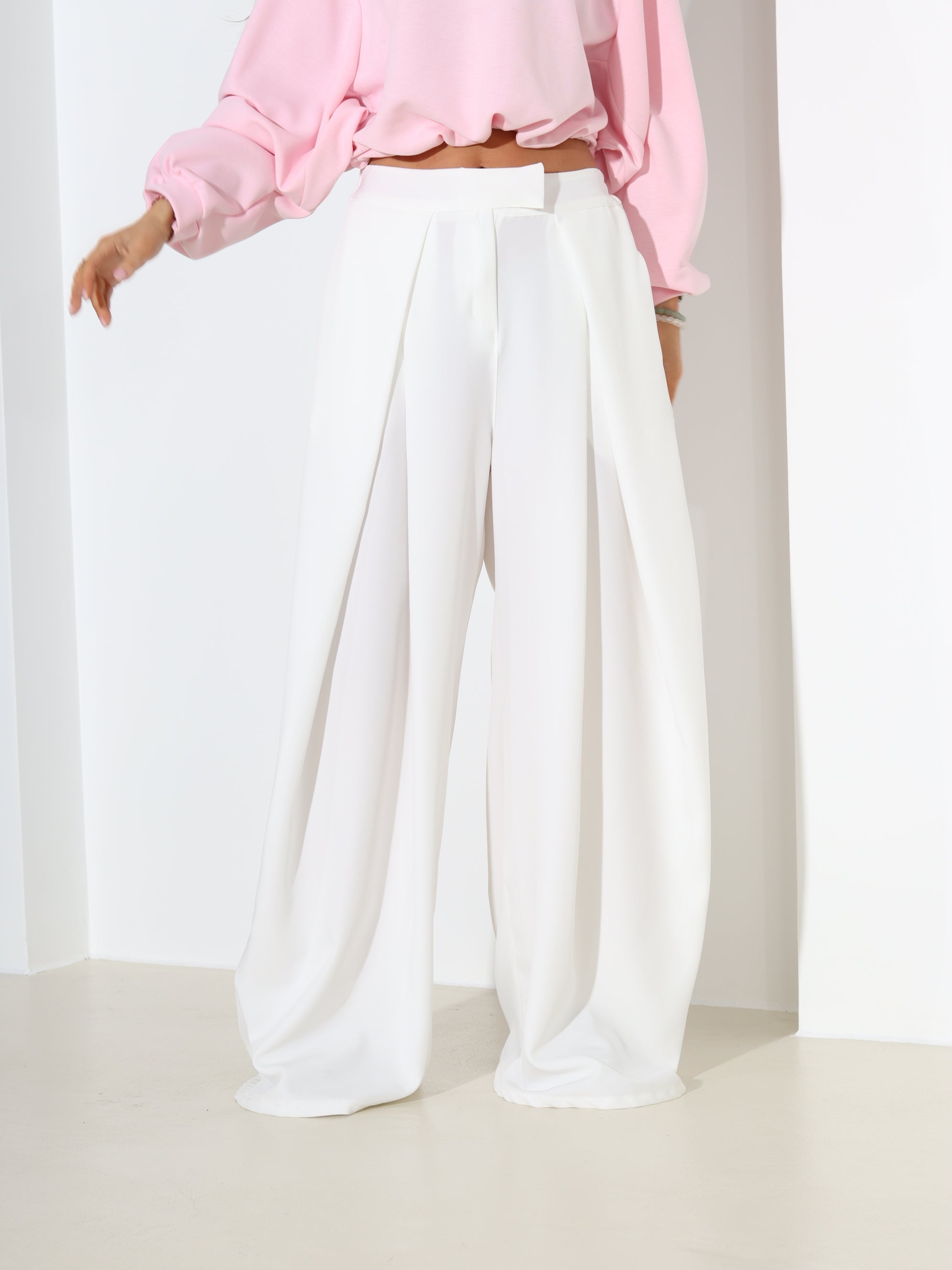 Baltas klasiskas bikses ar platu dubultieloci - 18536