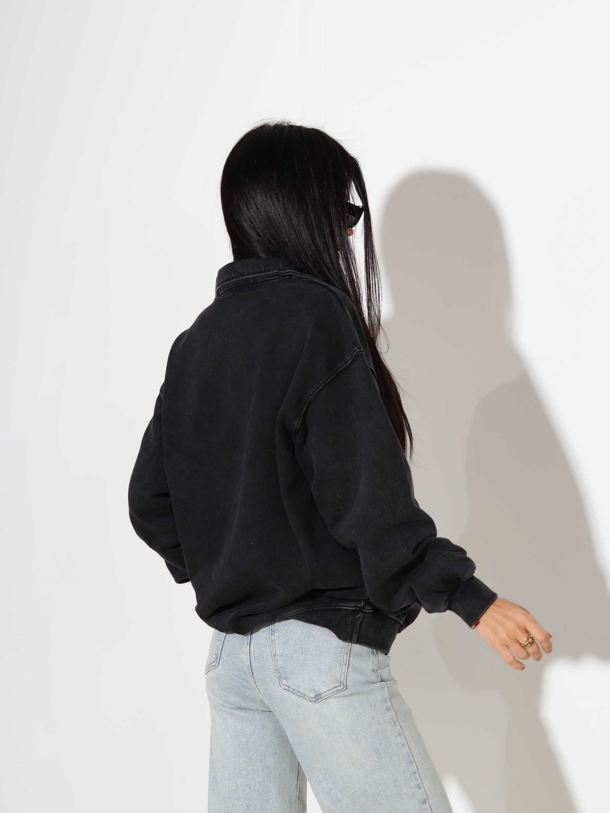 T.pelēks džemperis ar uzrakstu "Komyla" - 18129