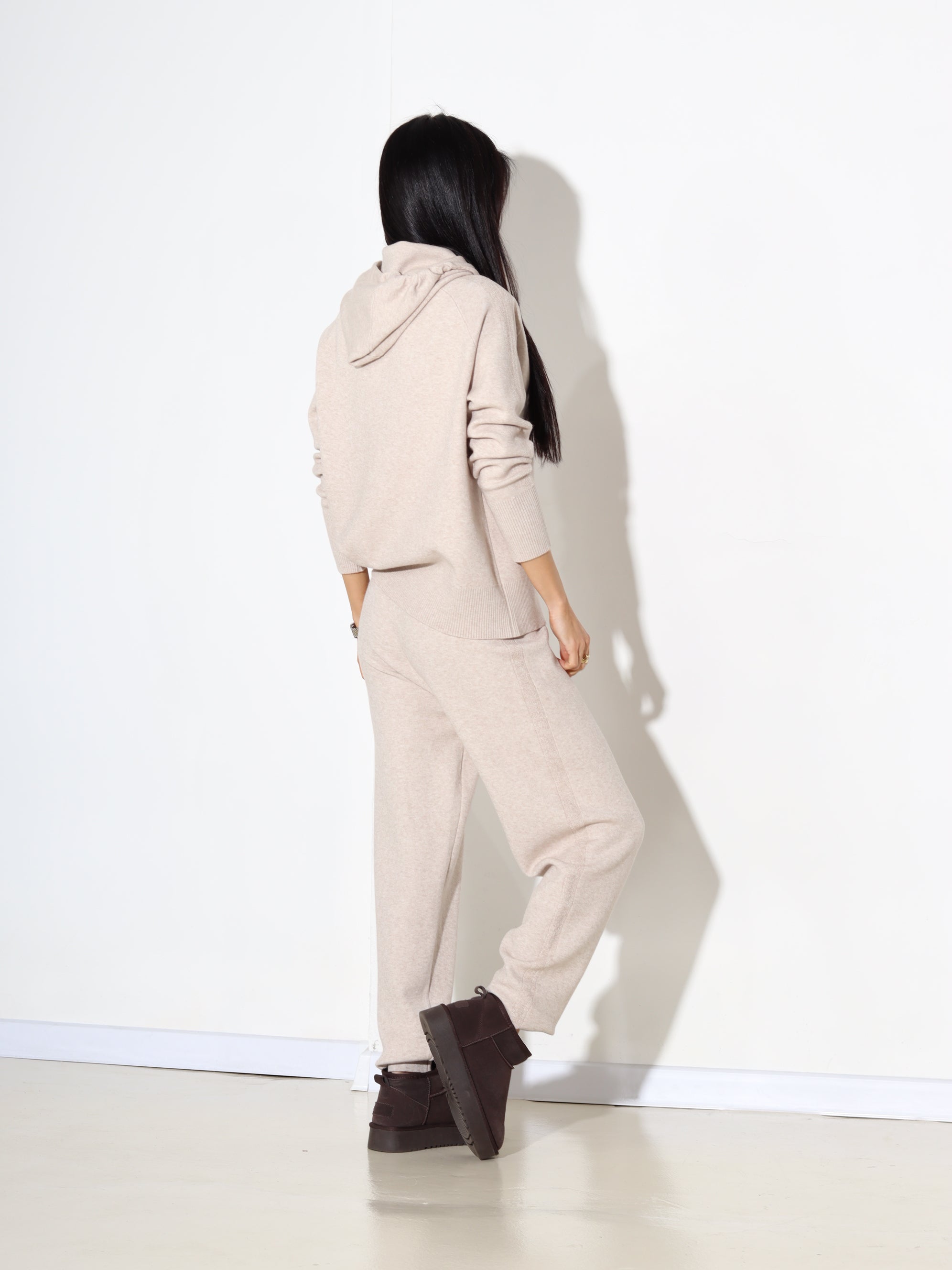 Bēšs "Lara" adīts komplekts ar kapuci - 17893