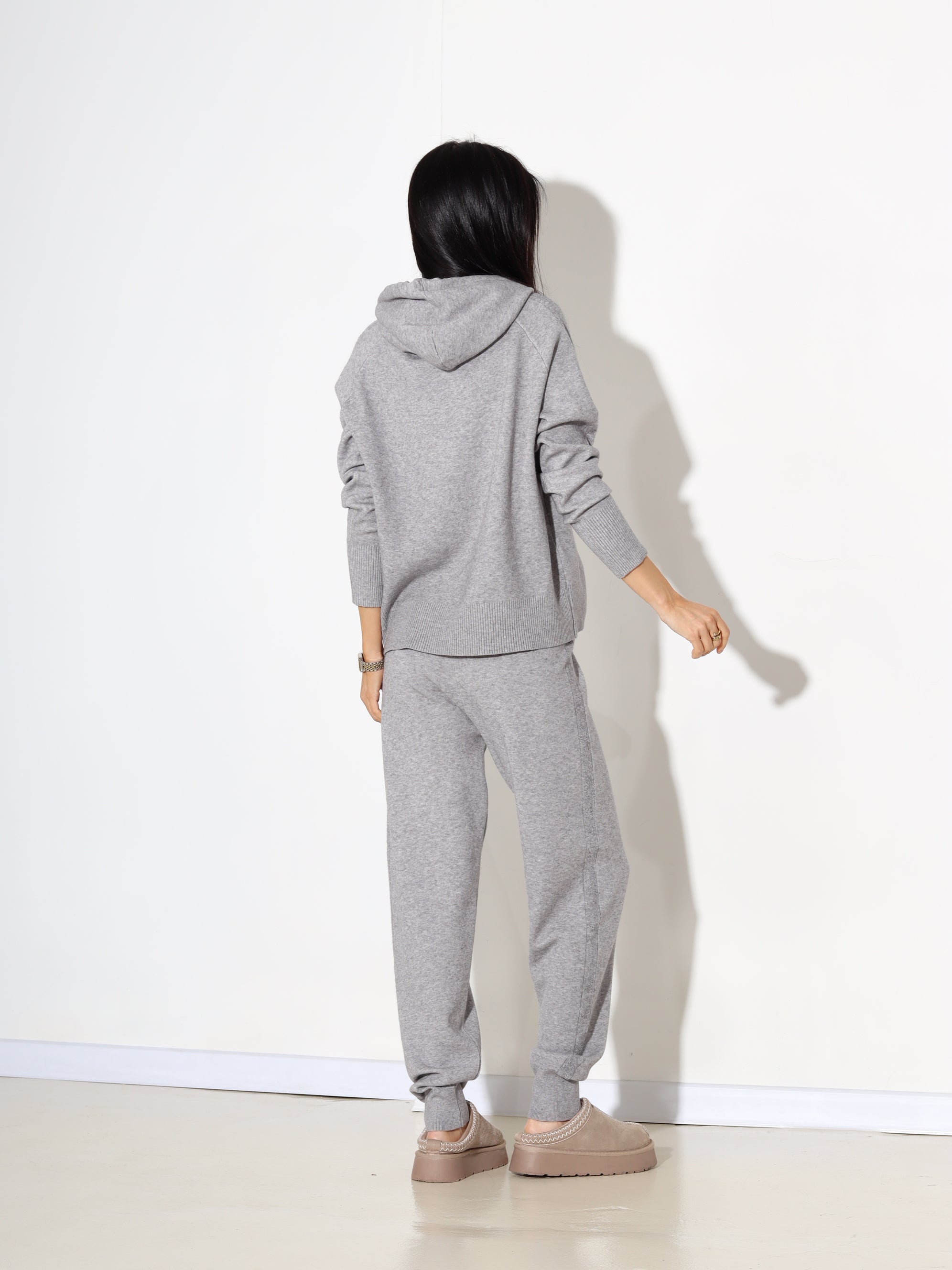 Pelēks "Lara" adīts komplekts ar kapuci - 17891