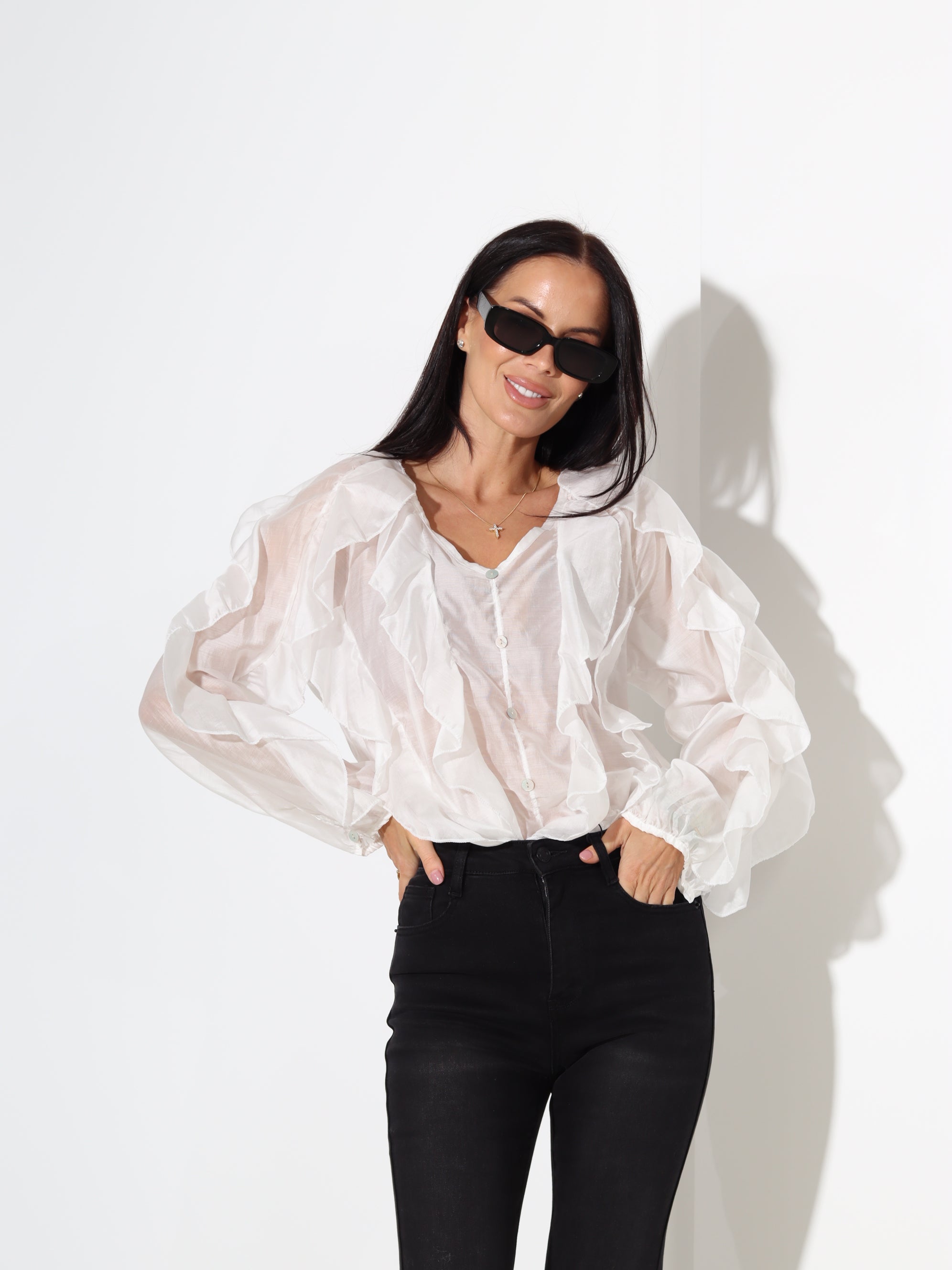 Balta bluze 'Volānrišiņa' – 18156