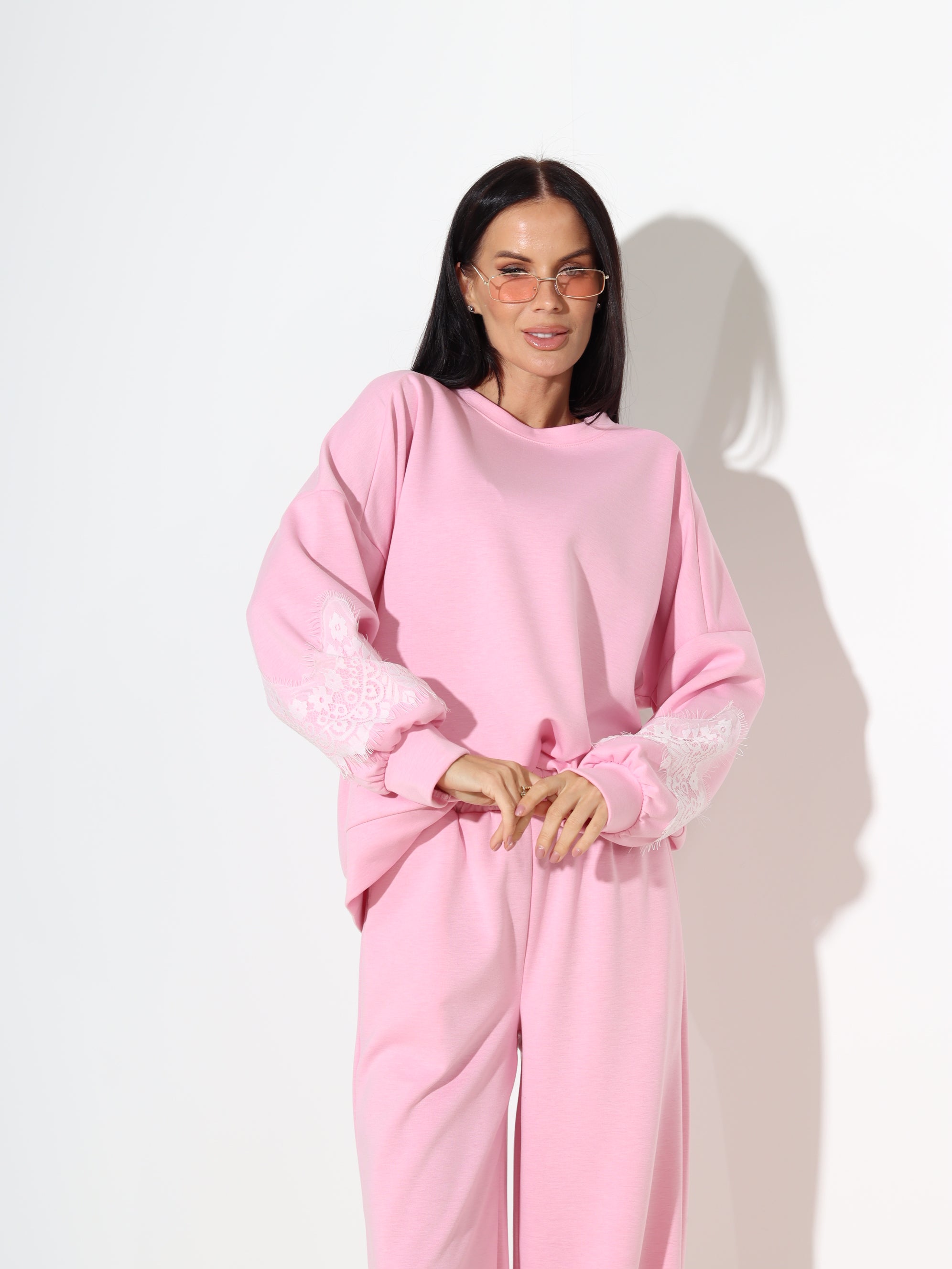 Rozā komplekts ar mežģīnes akcentu piedurknē – 18194