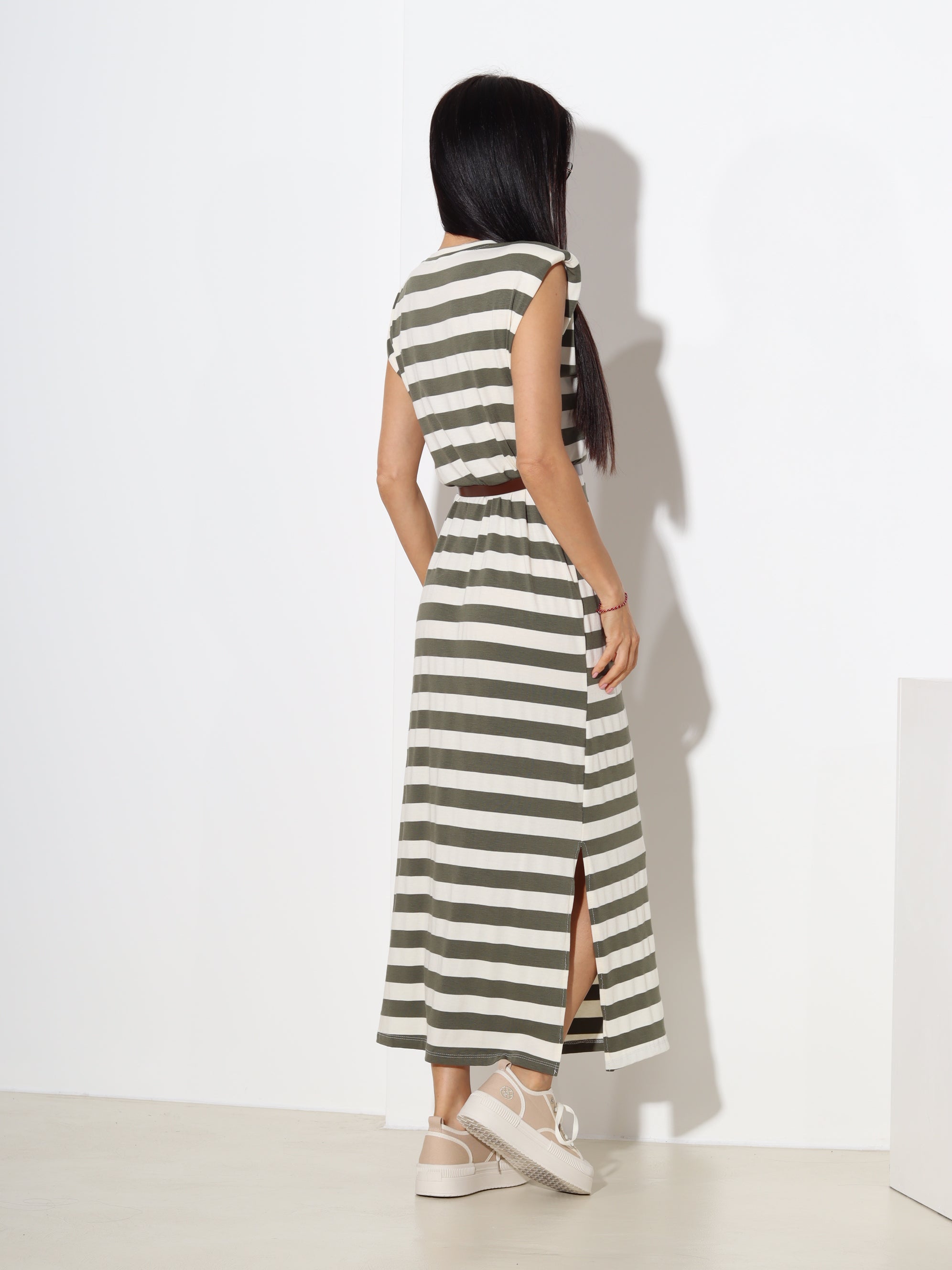 Zaļa kleita ,, Stripe'' ar brūnu jostu - 19754