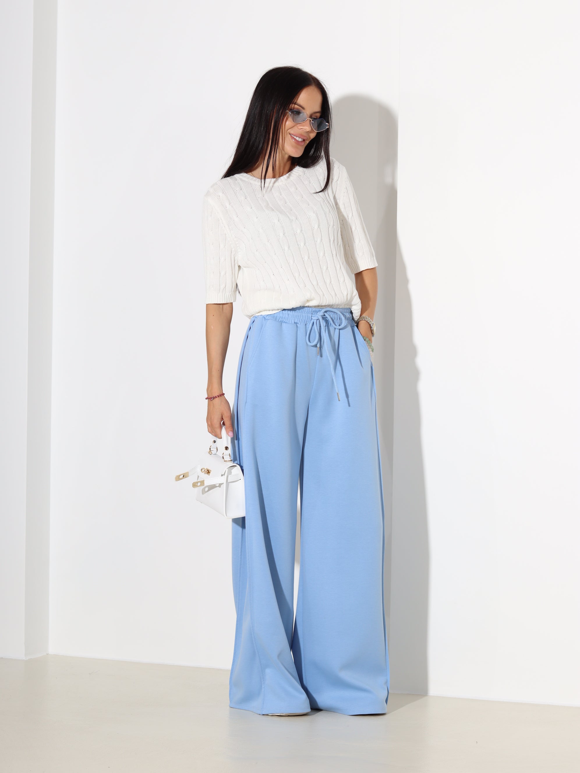 Zilas sportiska stila bikses ar papildus iešumumu- 18419