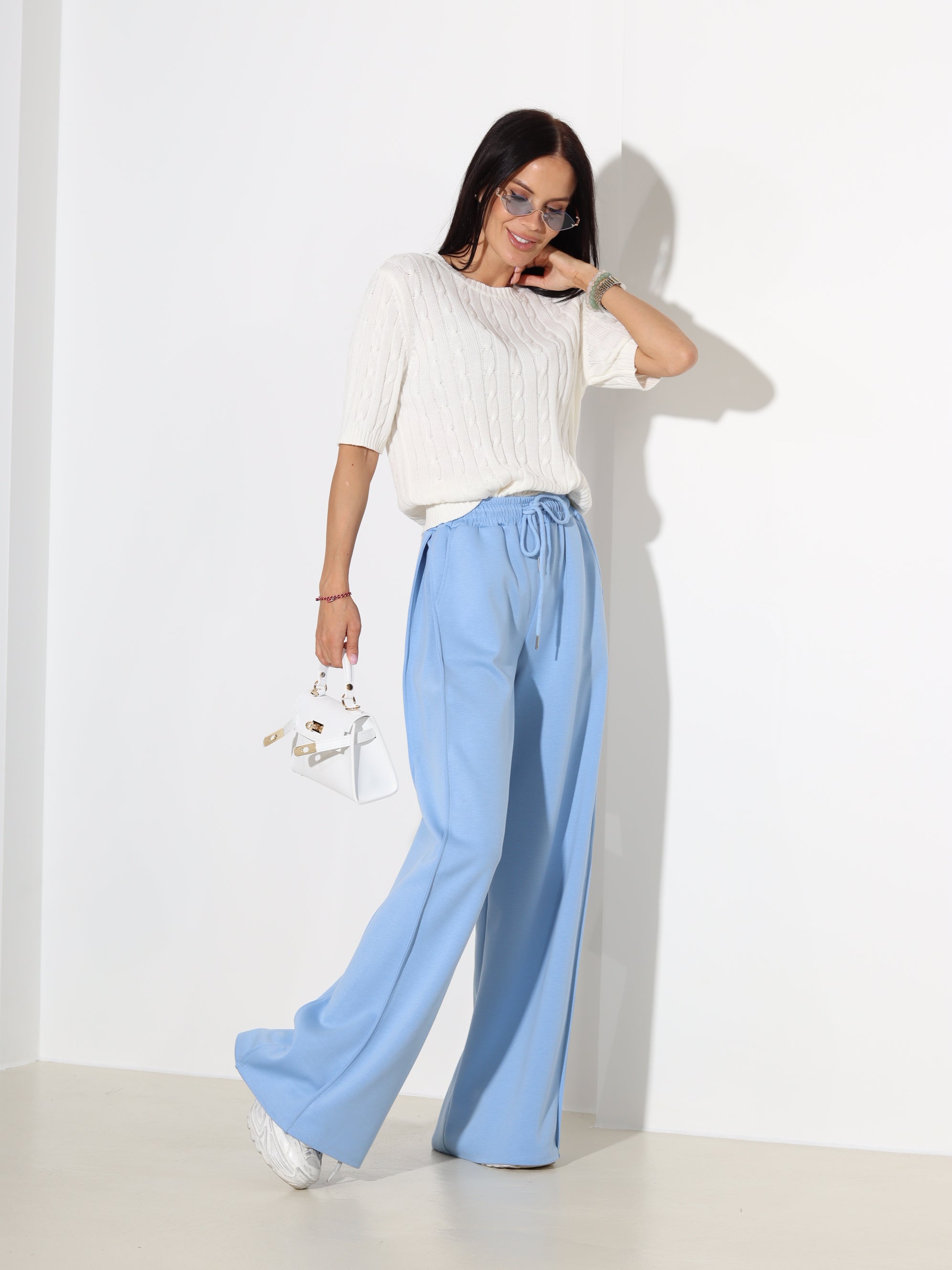 Zilas sportiska stila bikses ar papildus iešumumu- 18419