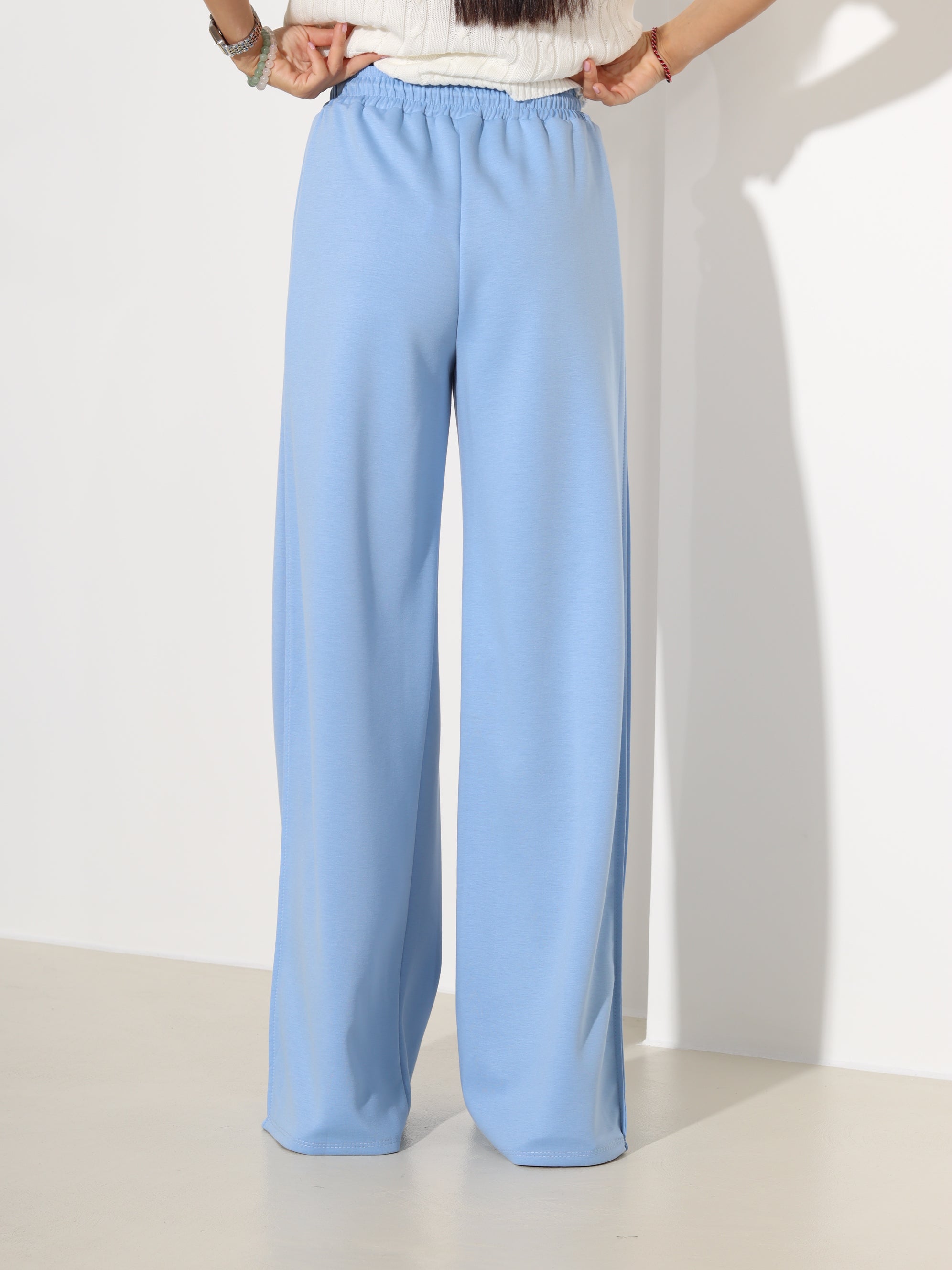 Zilas sportiska stila bikses ar papildus iešumumu- 18419