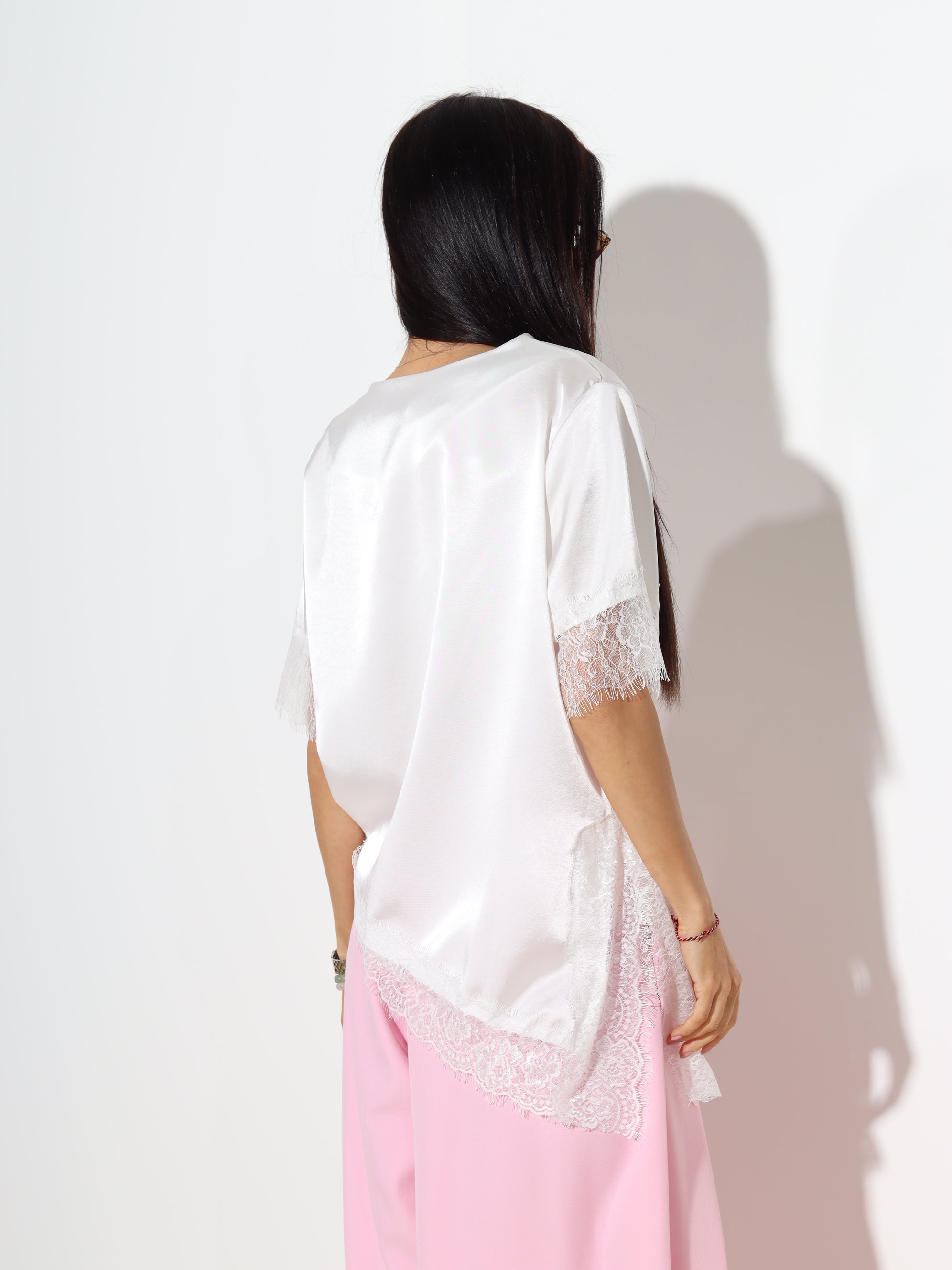 Balts tops ,,Soft Lace'' ar mežģīņotu apakšdaļu - 19783