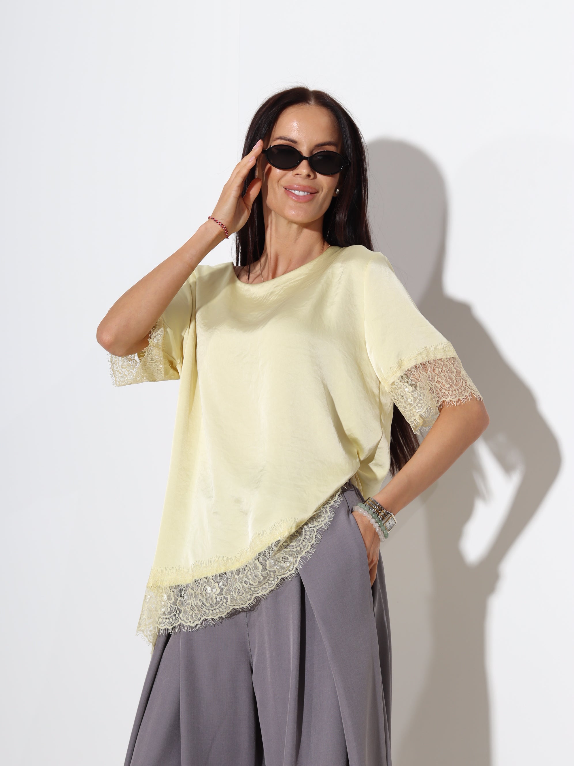 Dzeltens tops ,,Soft Lace'' ar mežģīņotu apakšdaļu - 19787