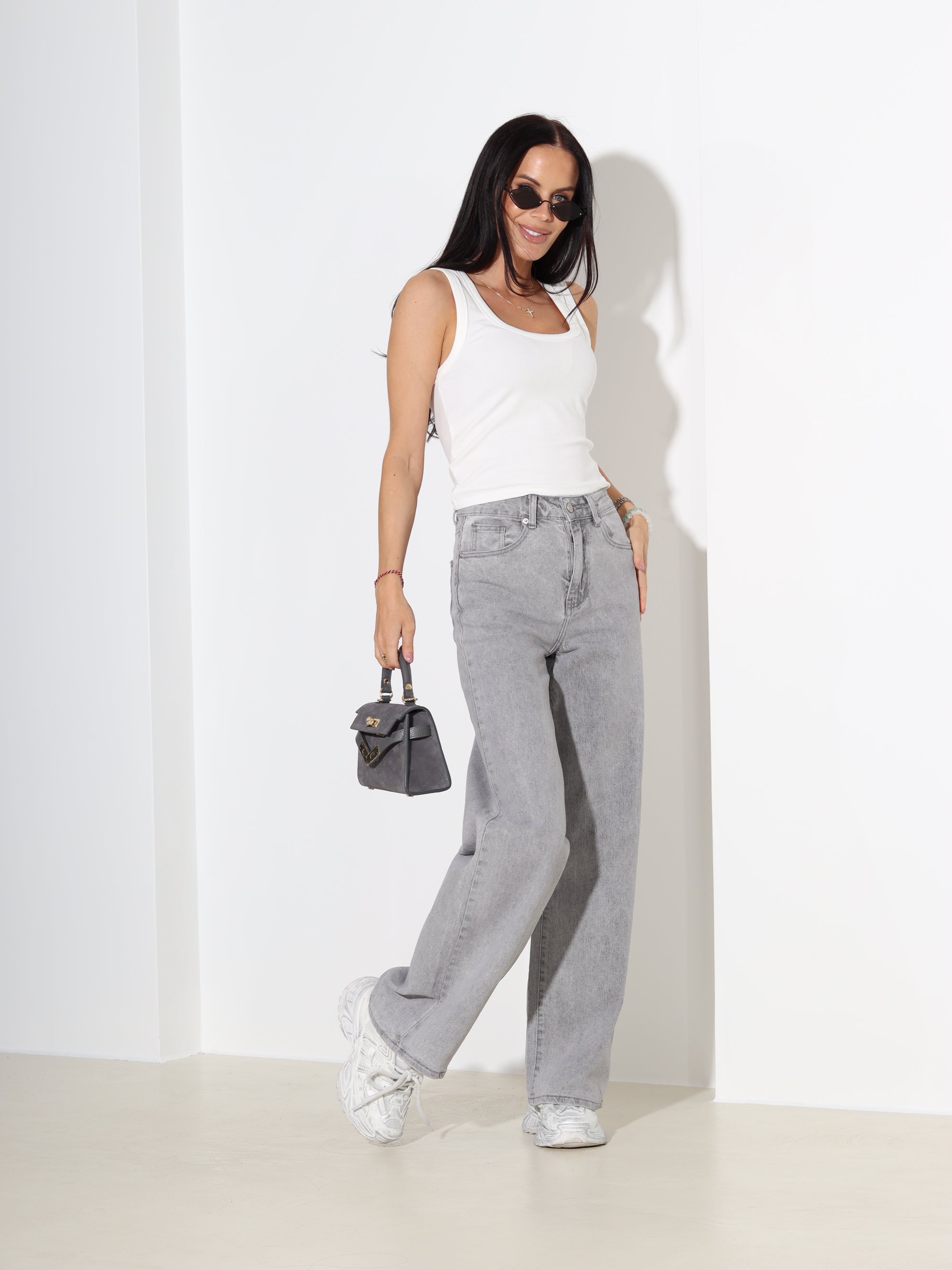 Pelēkas džinsa püksid ar paplatinātiem stariem - 18170