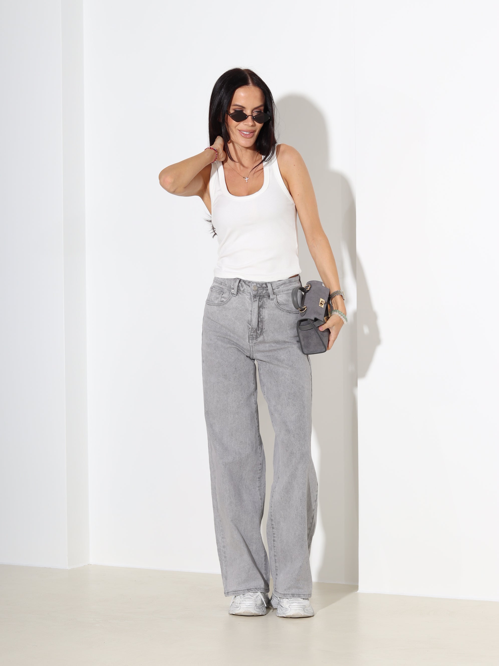 Pelēkas džinsa püksid ar paplatinātiem stariem - 18170