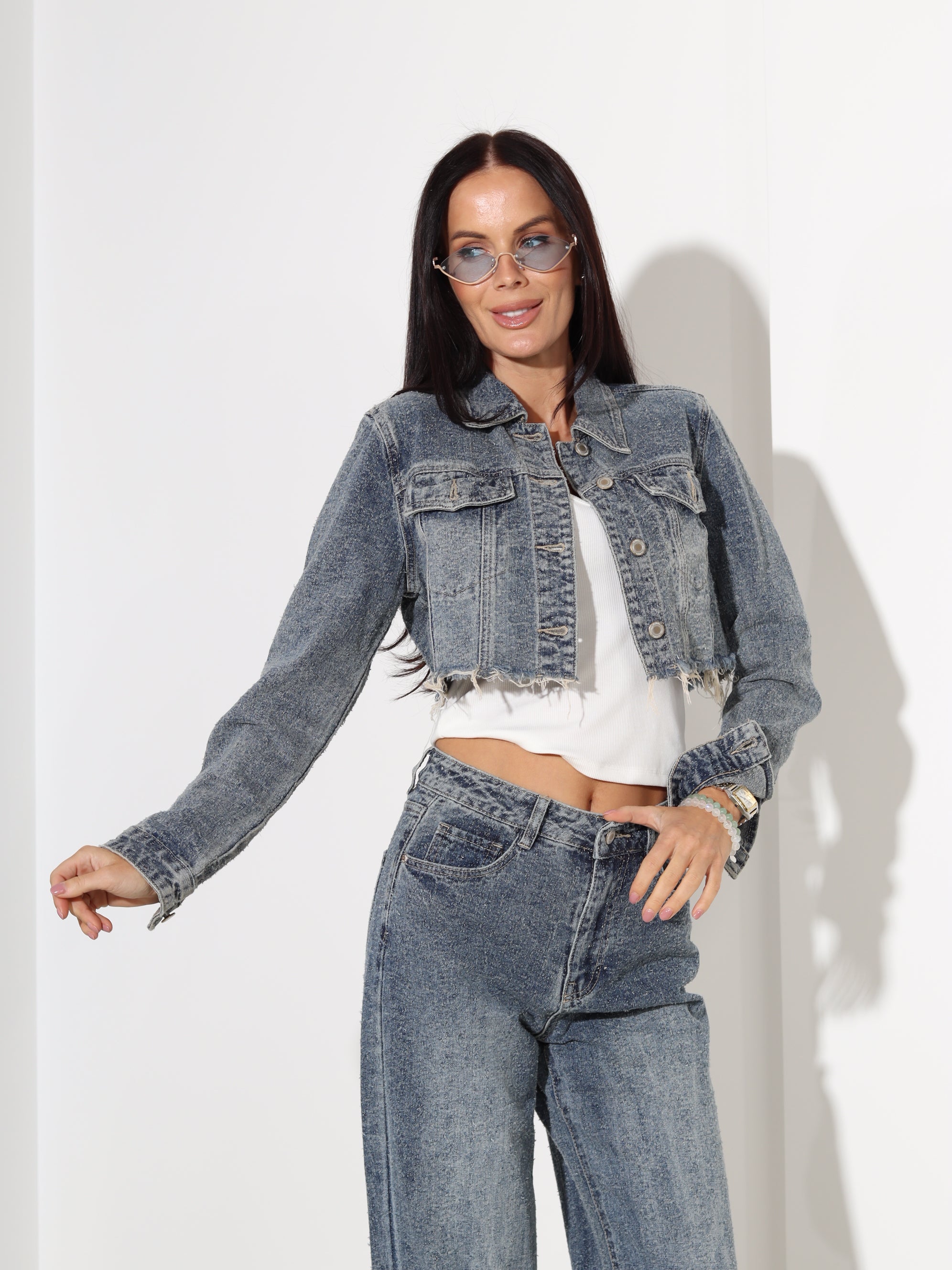 Zilganzaļa džinsa jaka ar raustītu diedziņu - 18172