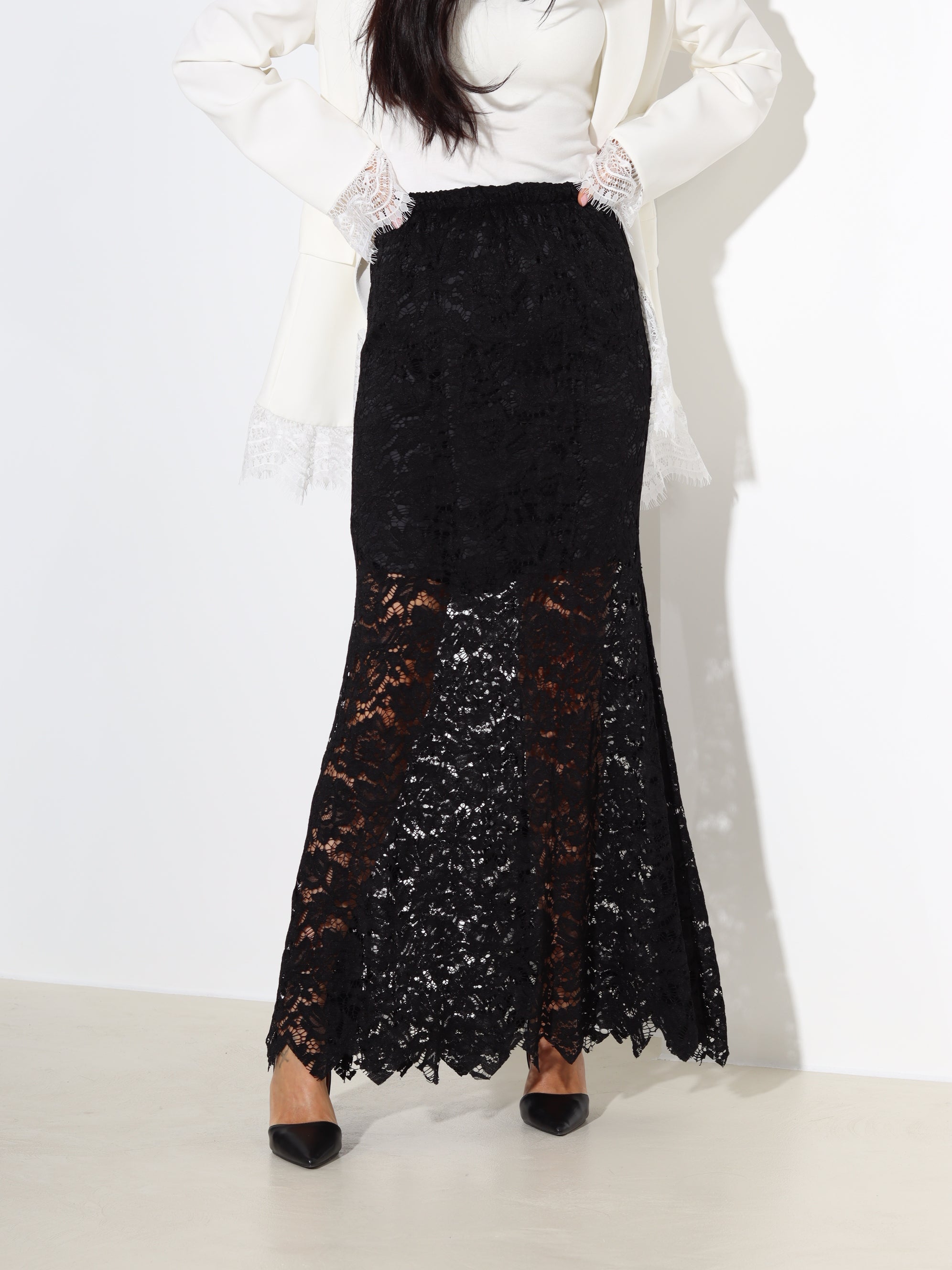 Melna mežģīņu svārki- 18245