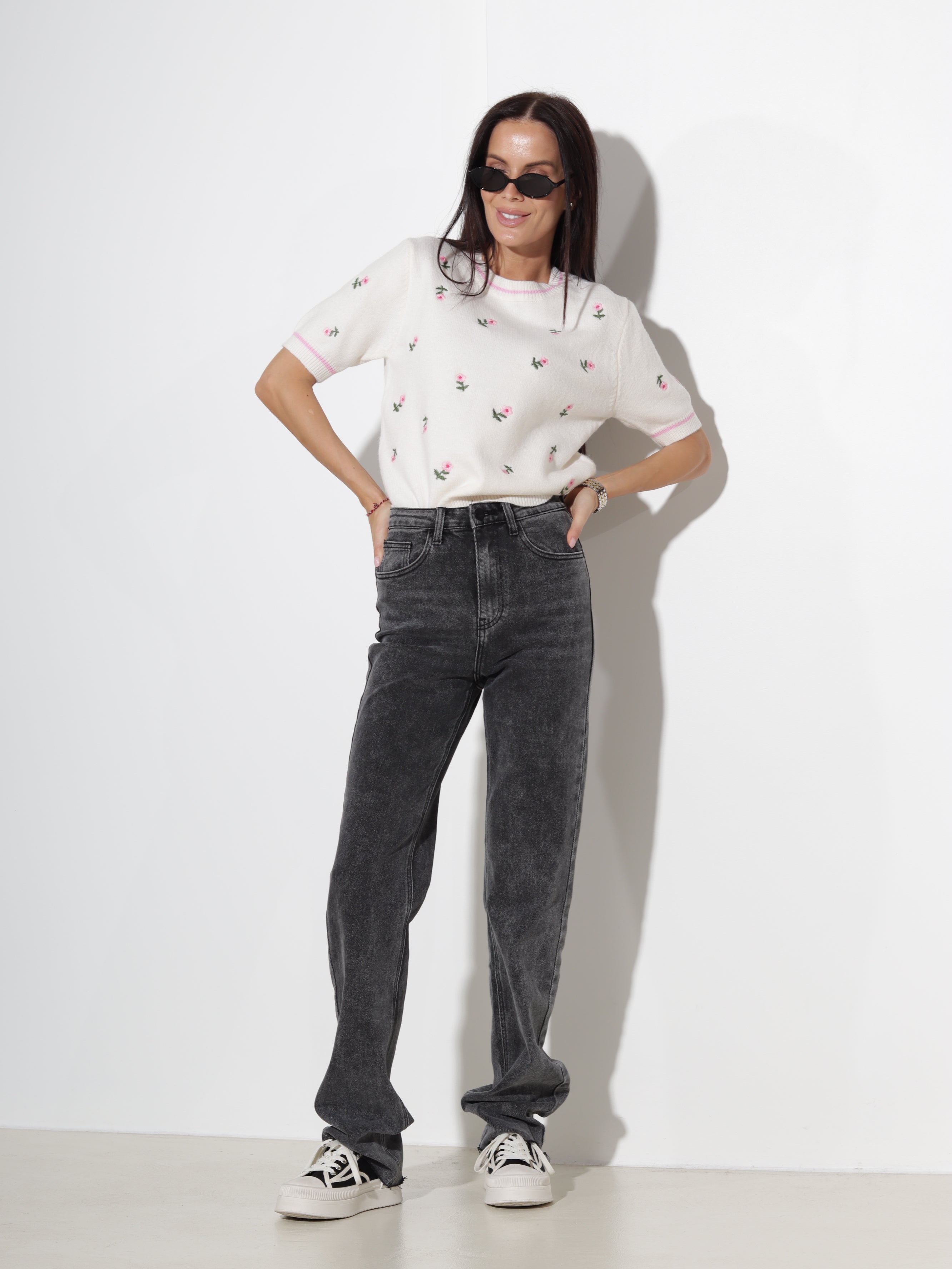 Balts, adīts džemperis 'Rozā smalkziediņš', īsā piedurknē - 20479