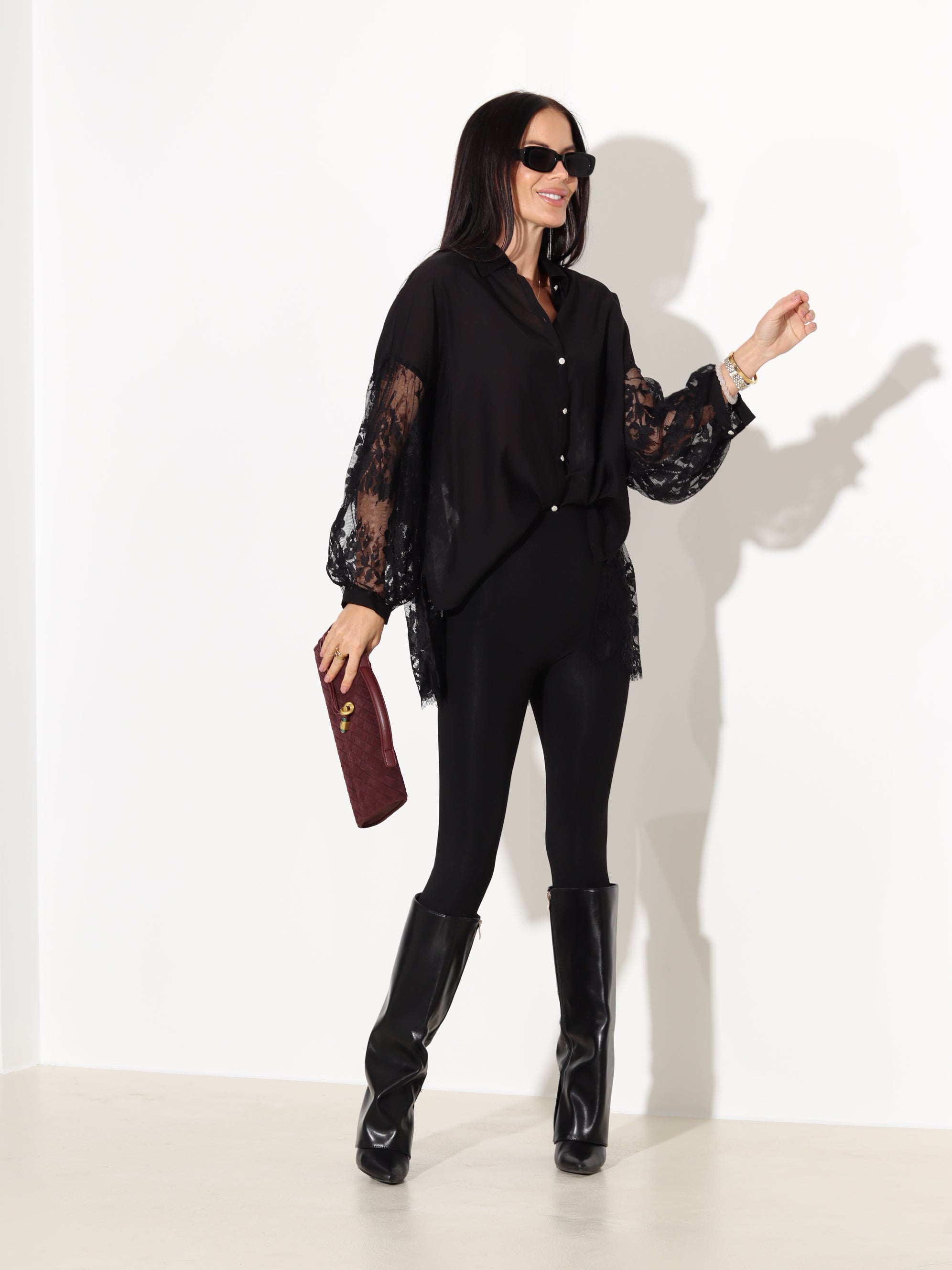 Melna blūze ar mežģīnēm - 17995