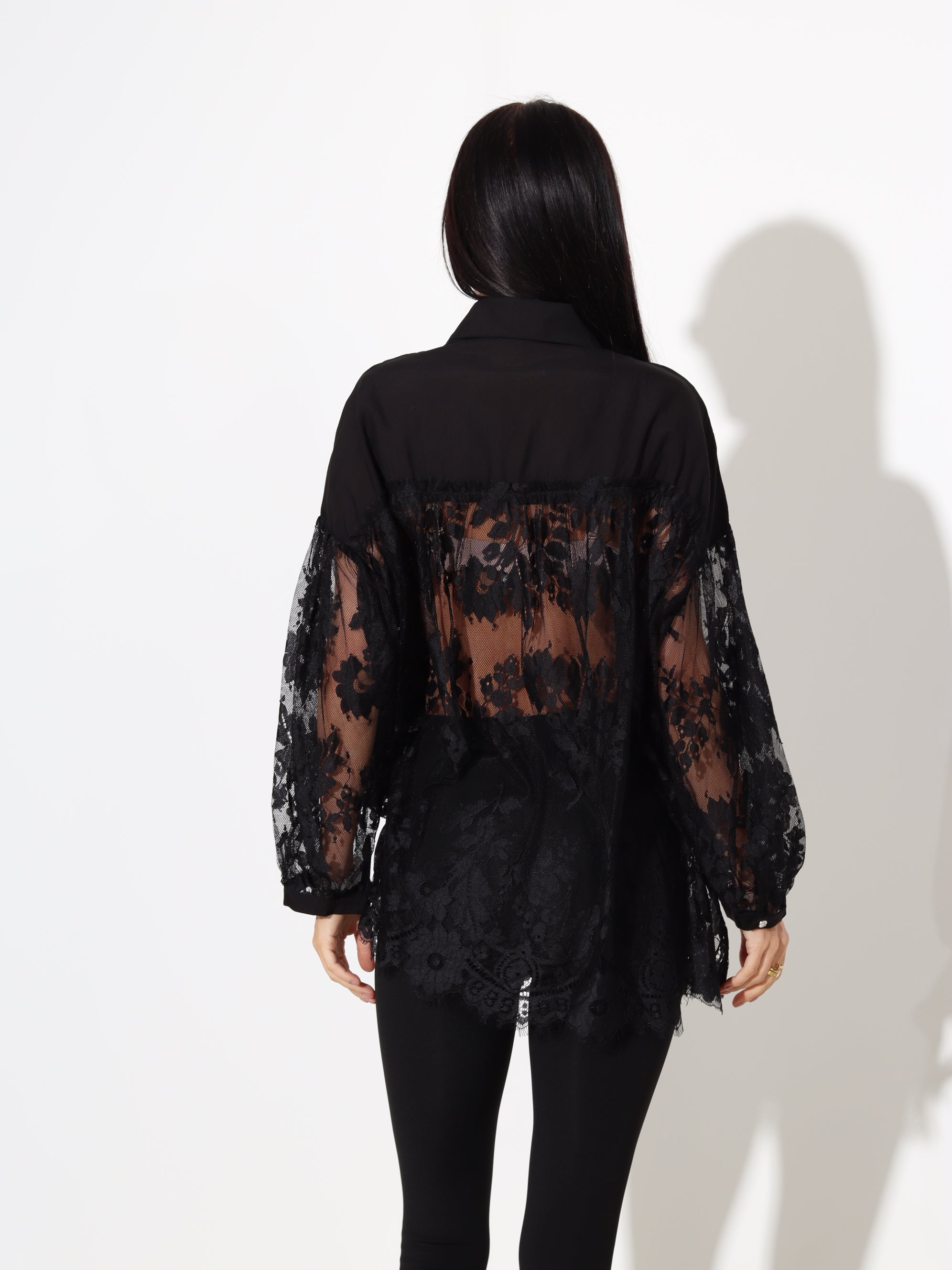 Melna blūze ar mežģīnēm - 17995