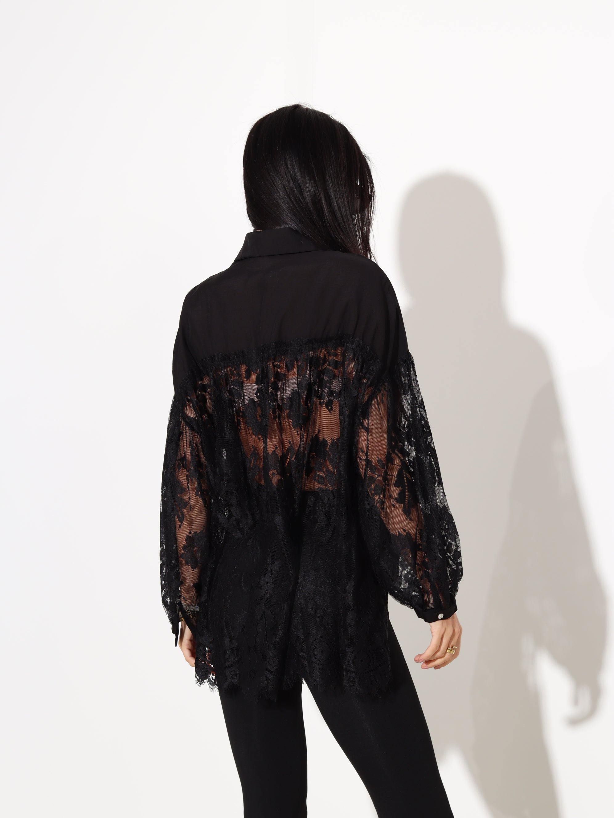 Melna blūze ar mežģīnēm - 17995