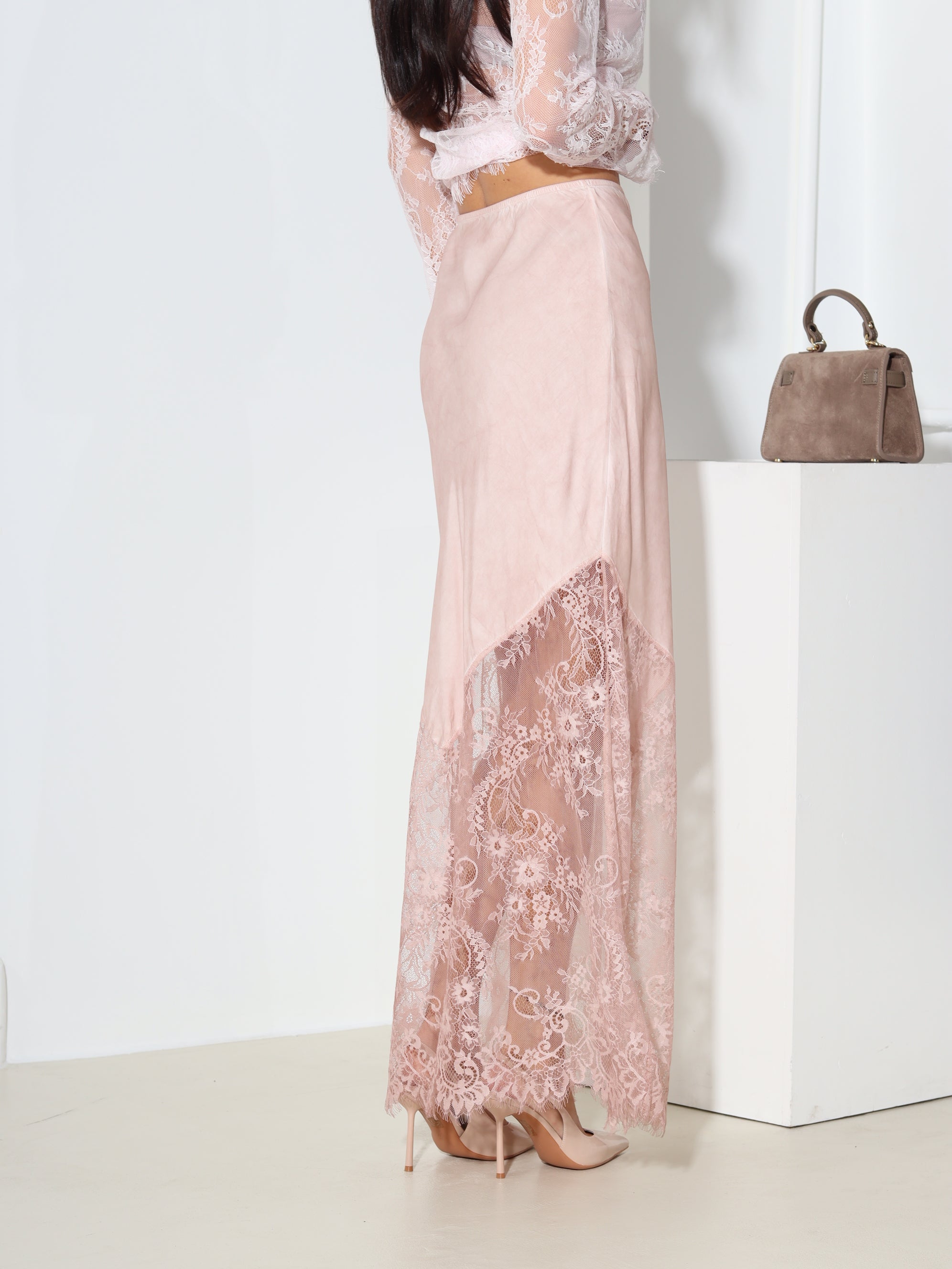 Rozā viskozes svārki ar mežģīni- 18478