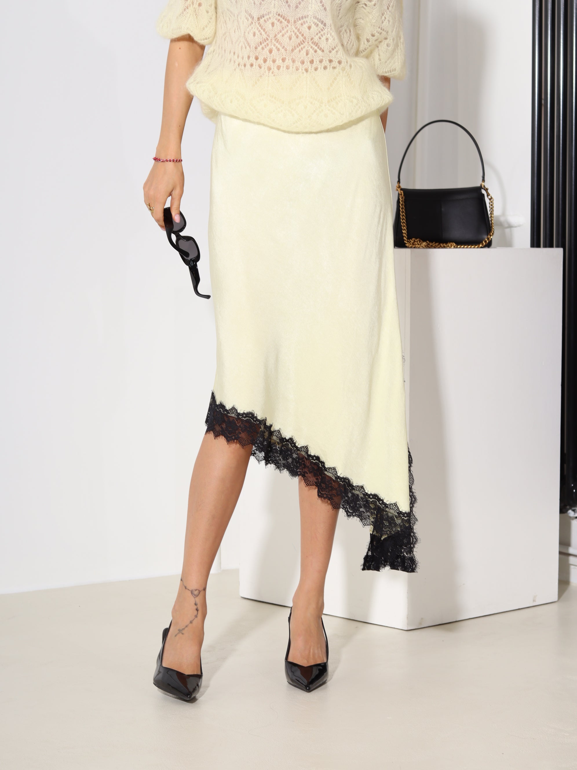 Dzelteni viskozes svārki ar slīpu apakšmalu - 18485