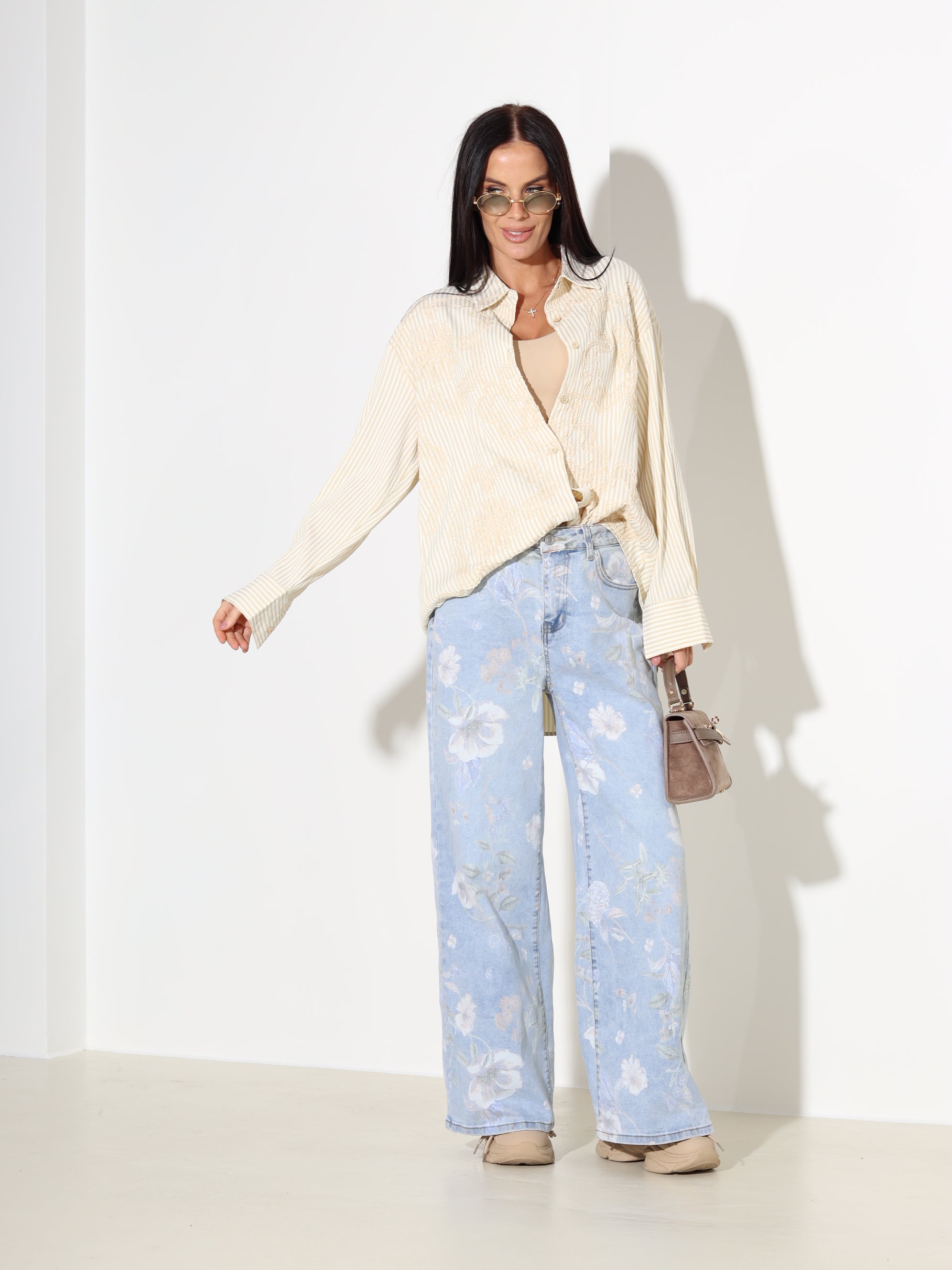 Bēšs, strīpains krekls ar izšuvumu - 18029. a