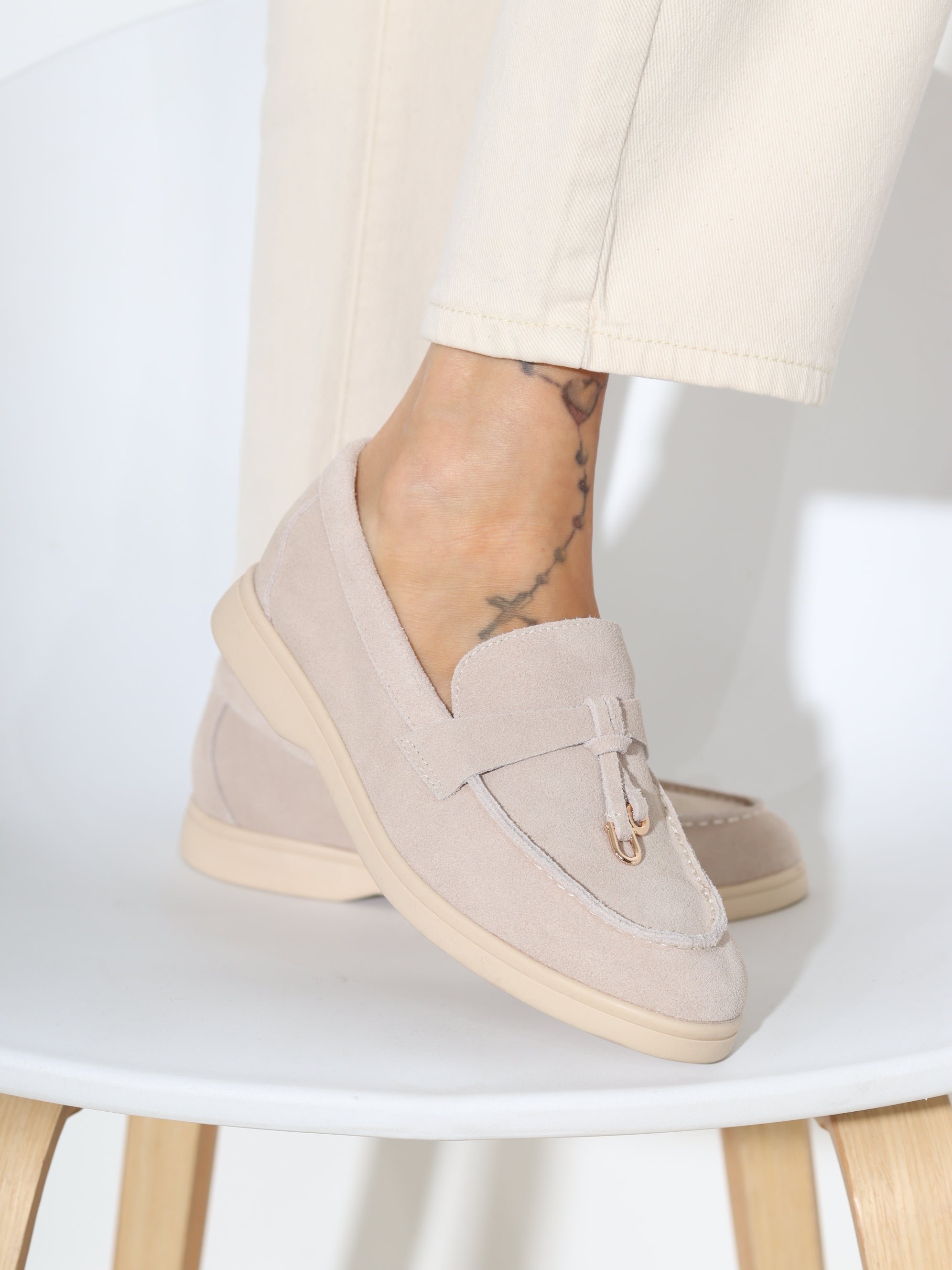 Bēšas värvid, zemas, d/ā slēgtas kurpes - 18264