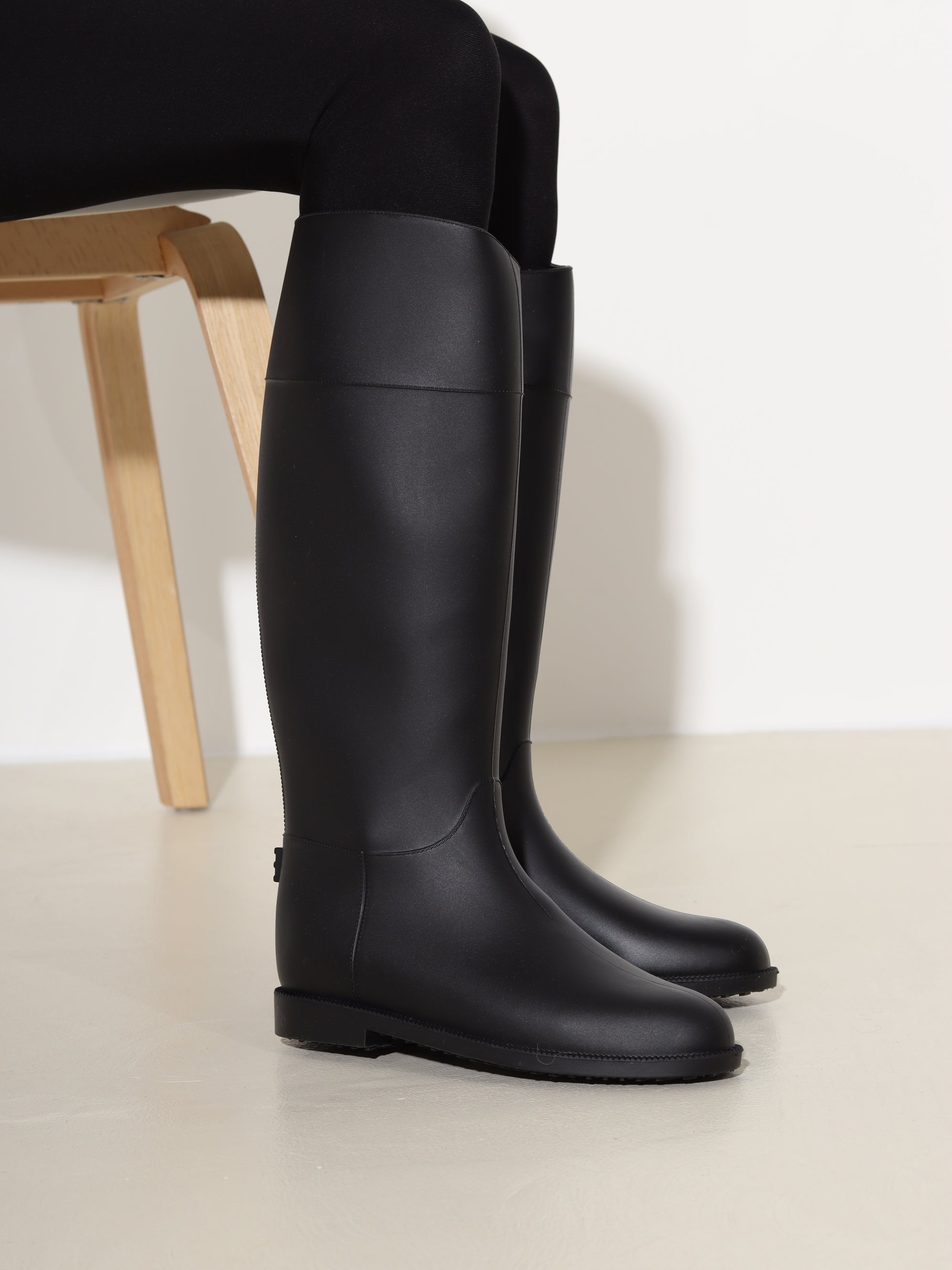 Melni, gari gumijas zābaki 'Simple' – 18271