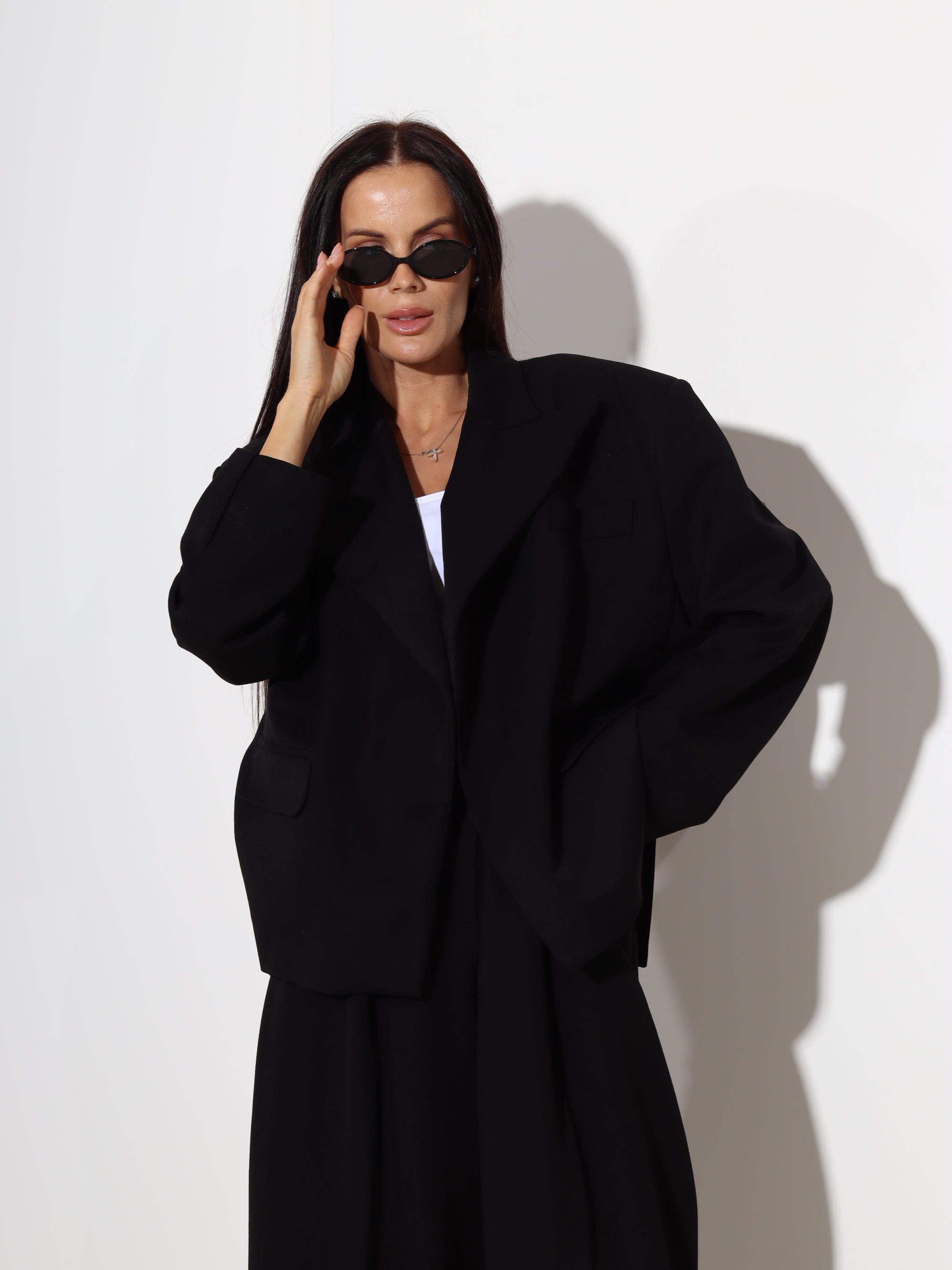 Melna oversize žakete 'Relaxed fit' - 19903