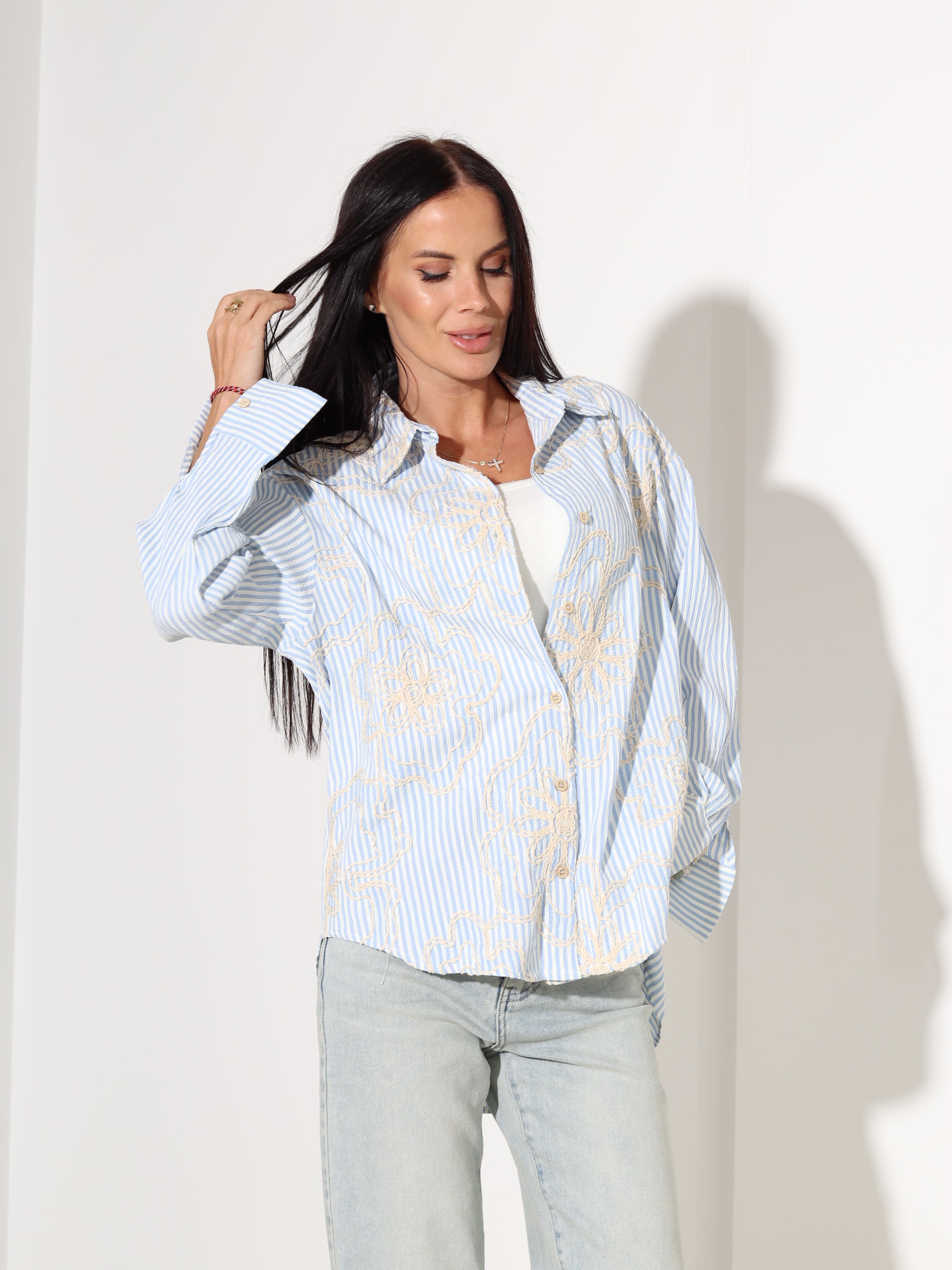 Zils, strīpains krekls ar izšuvumu - 18031. a