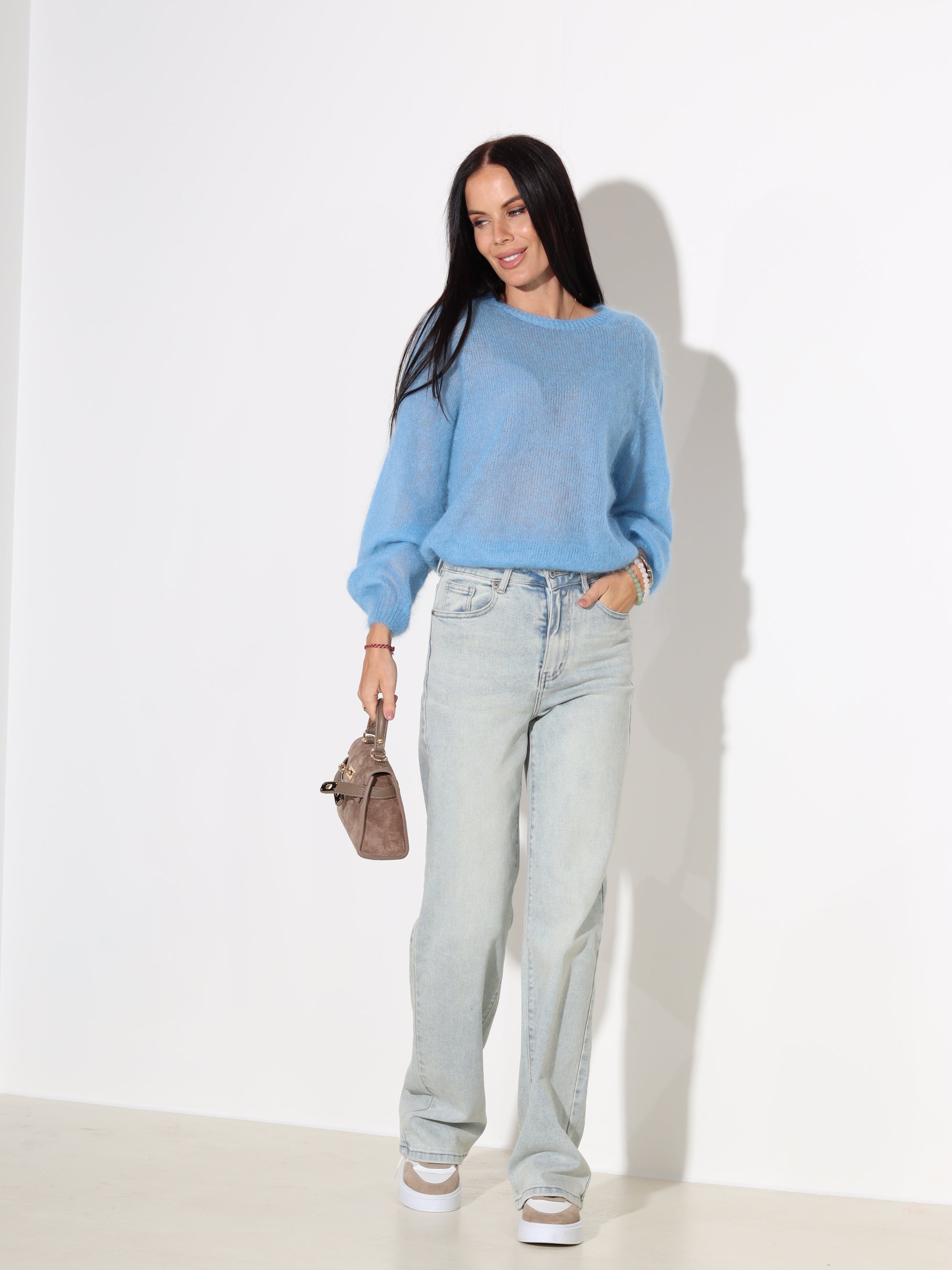 Zils smalka adījuma mohēras džemperis ar "U" veida kakla izgriezumu - 18038