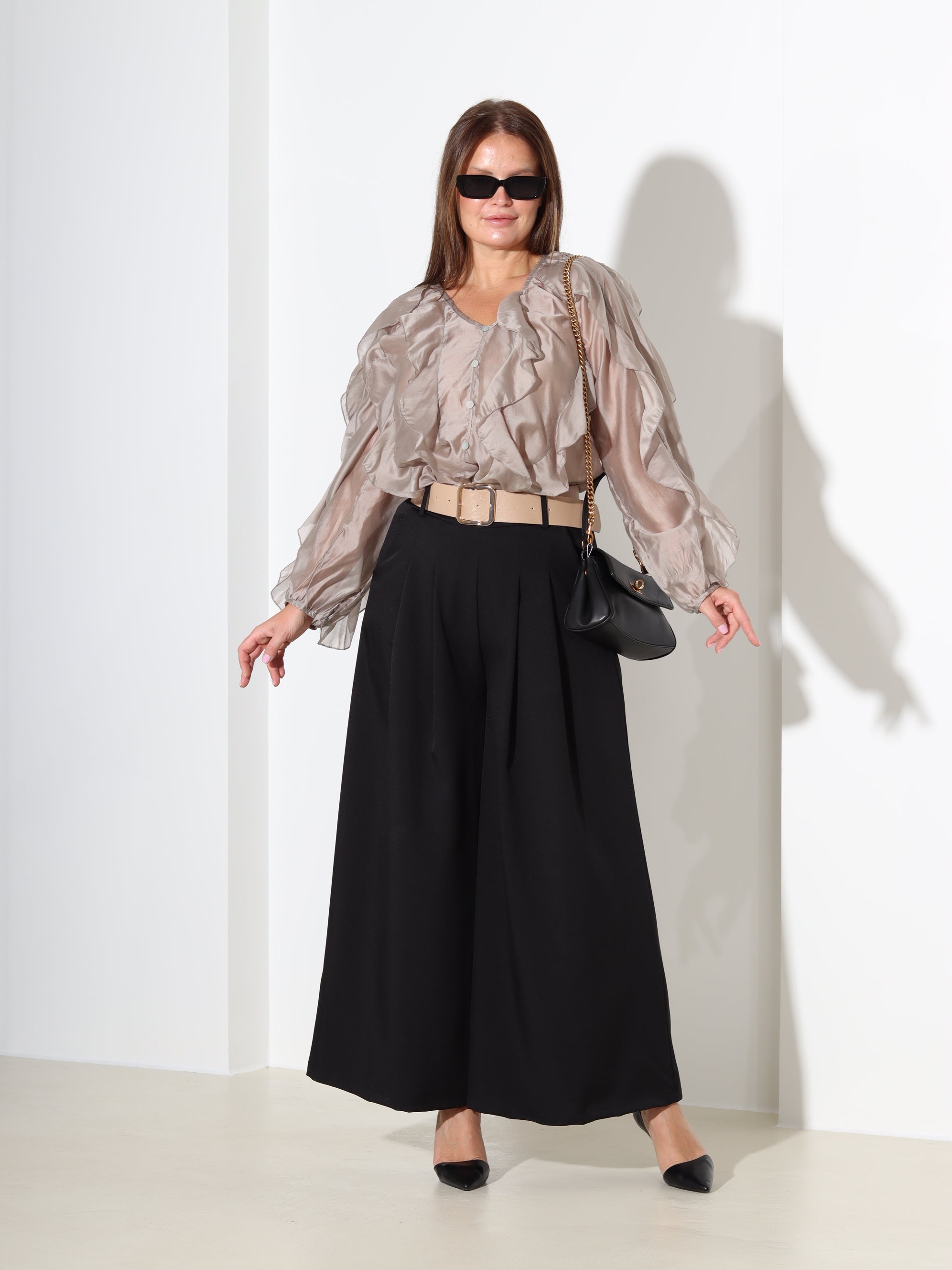 Melnas klassikalised püksid pruuniu platu jostu - 18289