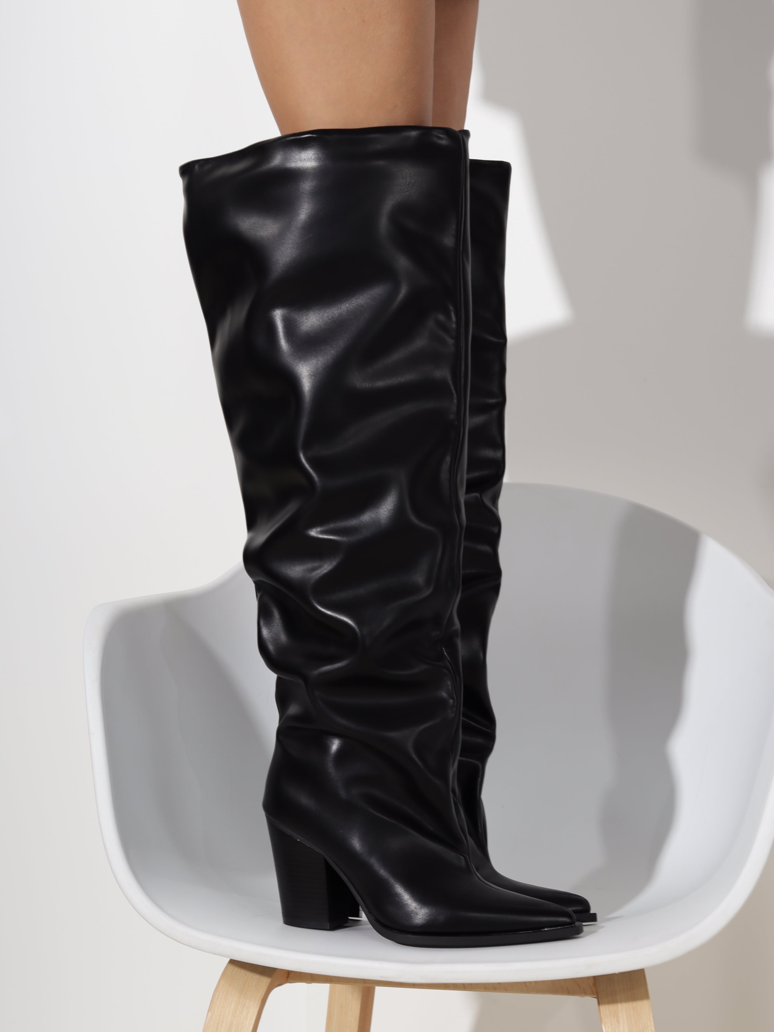 Melni zābaki 'Over- Knee', extra augsti - 20655