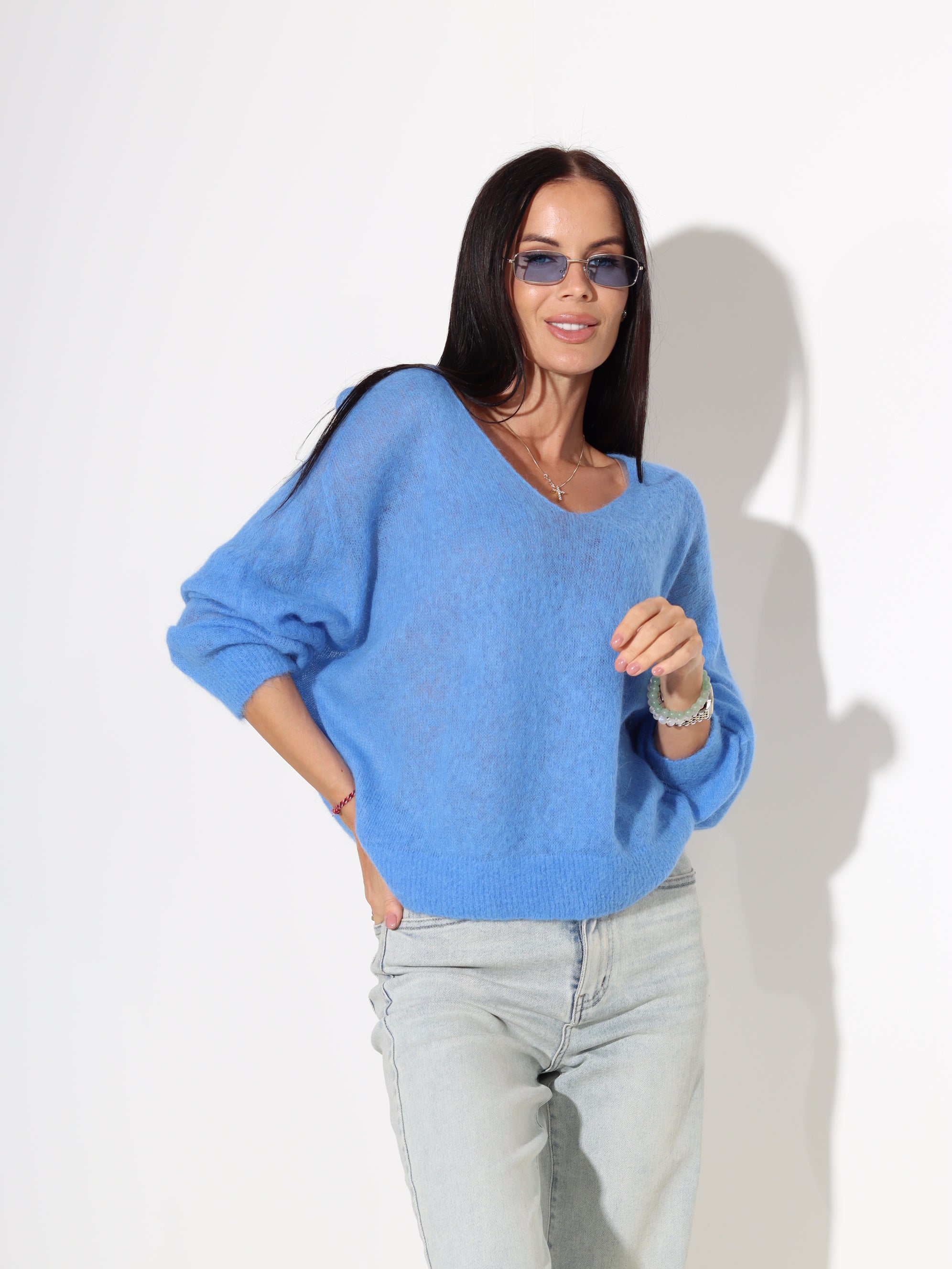 Zils, plāns alpakas/vilnas džemperis ar "V" veida dekoltē - 18057