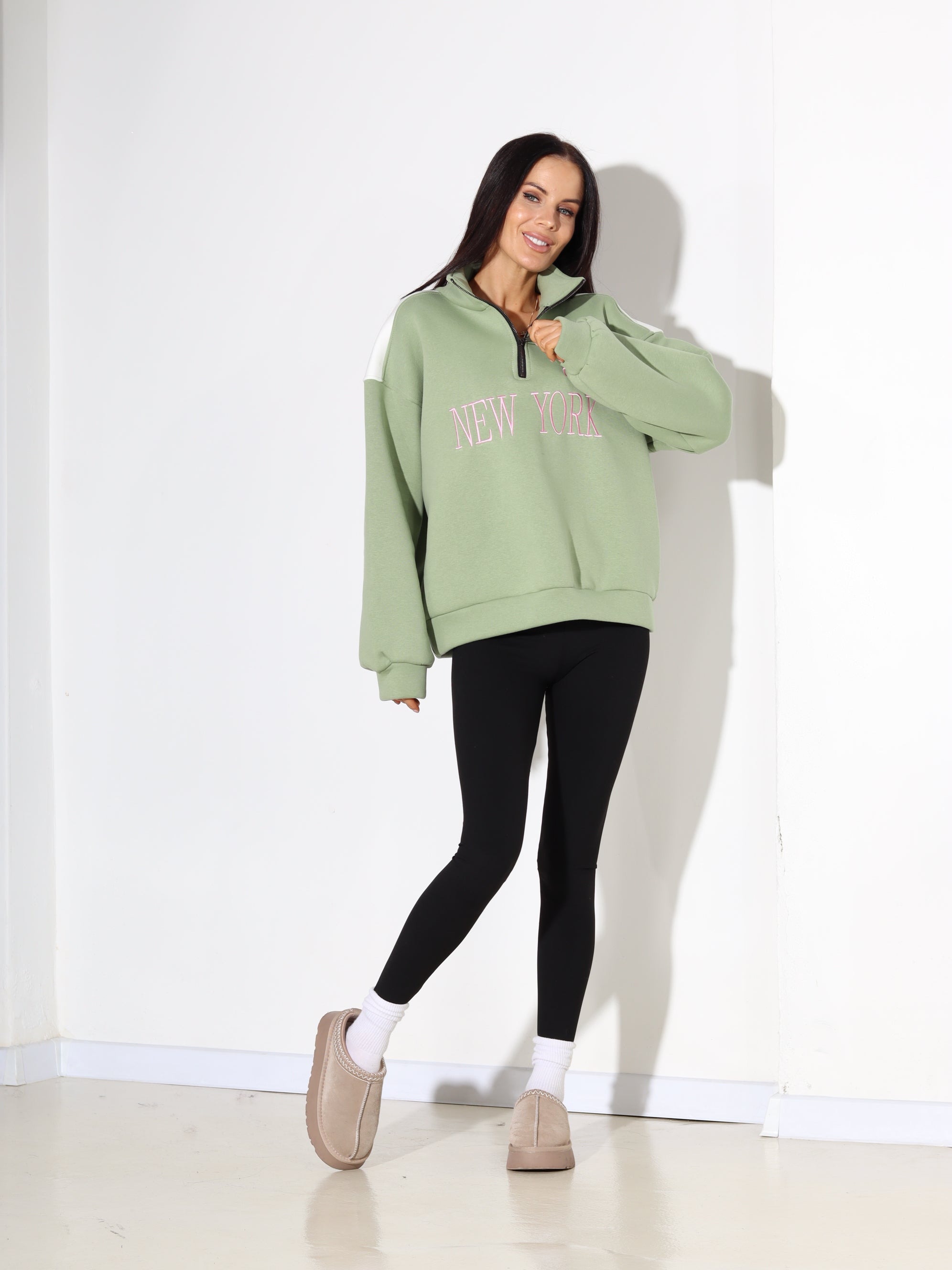 Zaļš džemperis "New York" ar rāvējslēdēju – 17844. aastal