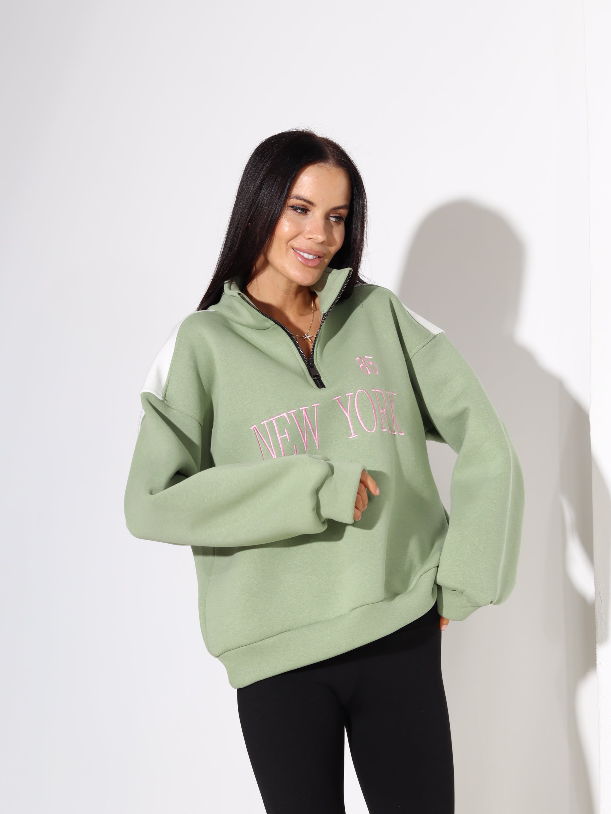 Zaļš džemperis "New York" ar rāvējslēdēju – 17844. aastal